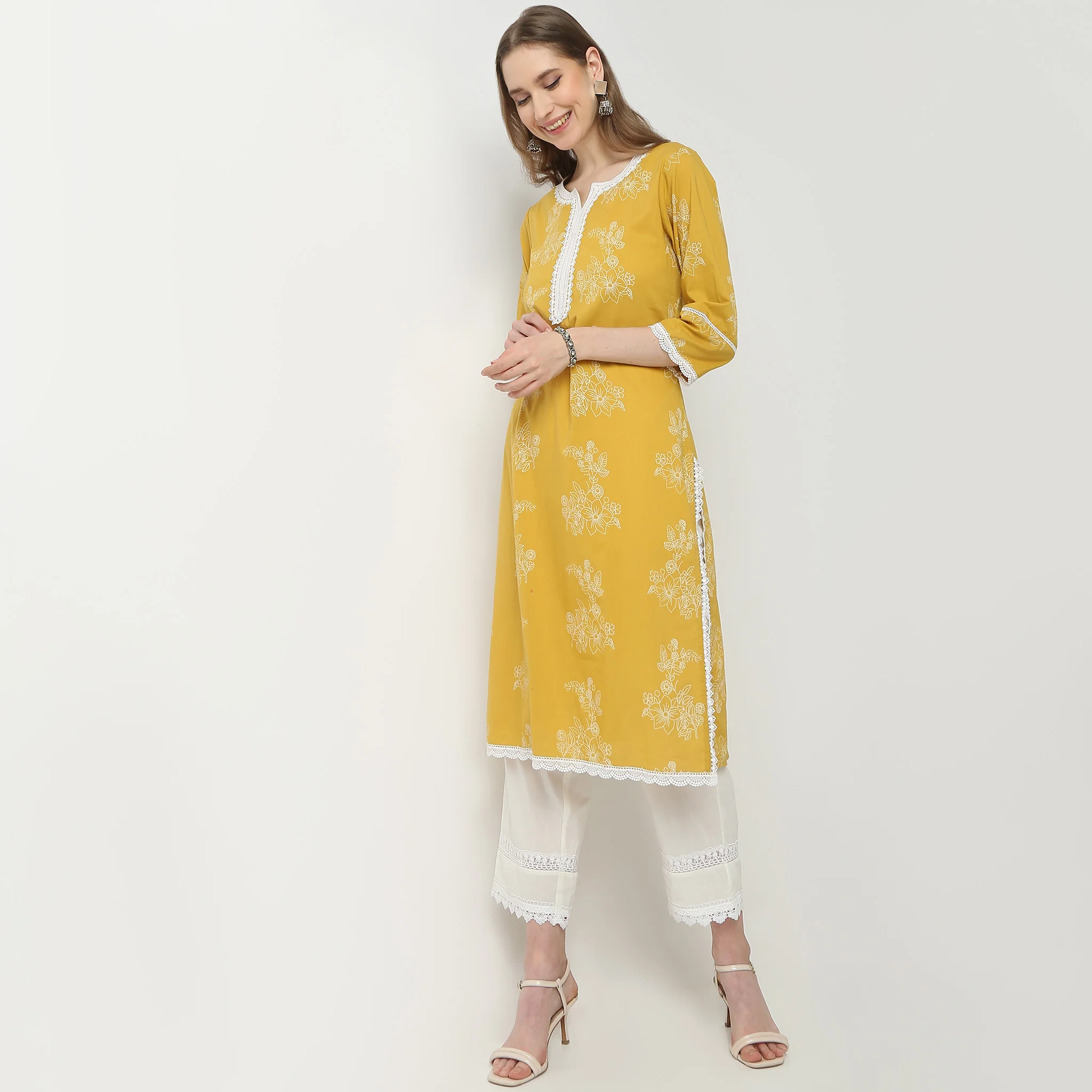 Straight Fit Printed Placket Below Knee Kurta - Image 5