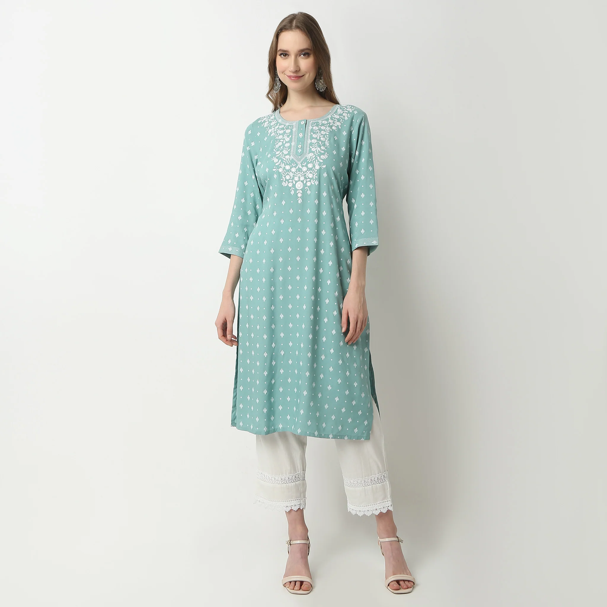Straight Fit Printed Embroidered Yoke Below Knee Kurta - Image 2
