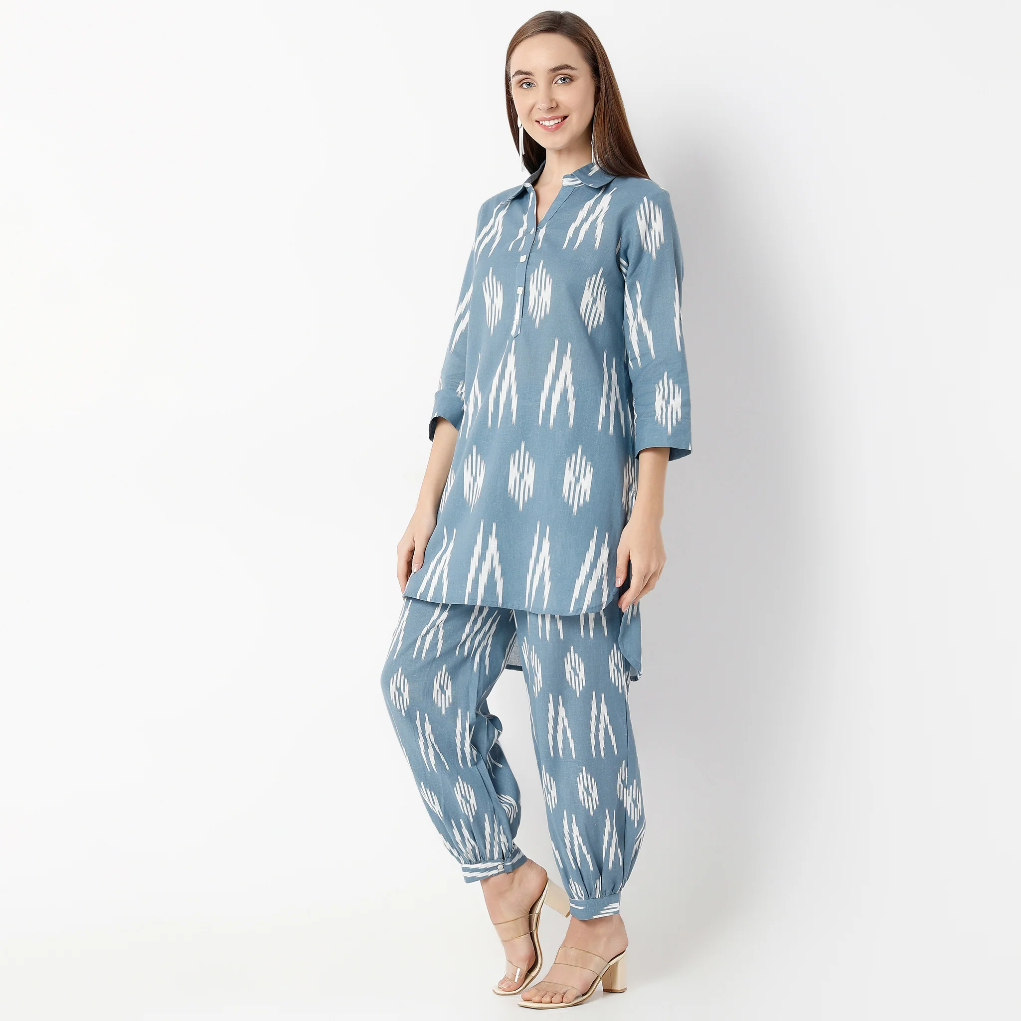Straight Fit Printed Kurta Set - Image 5