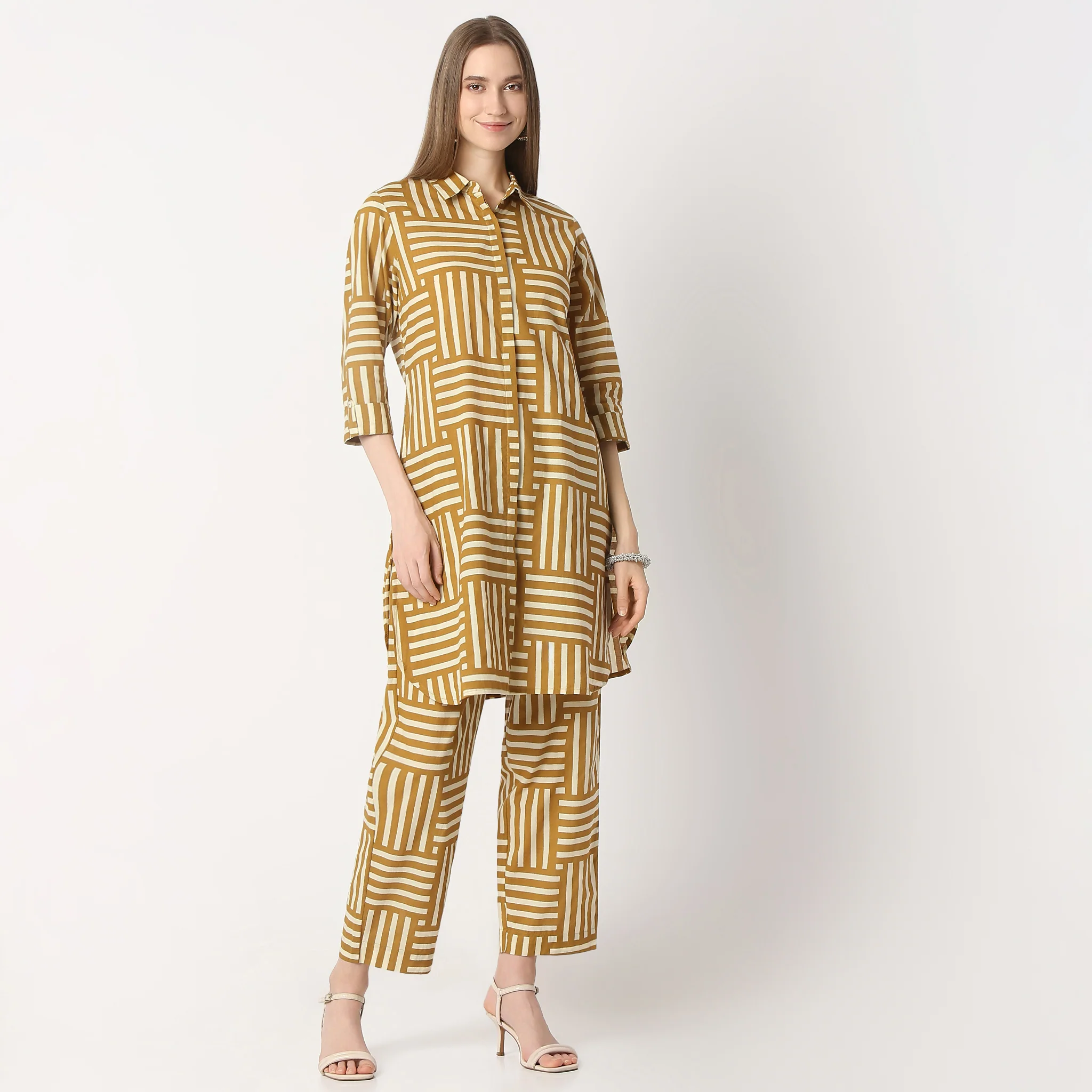 Straight Fit Printed Shirt Collar Kurta With Pant Set