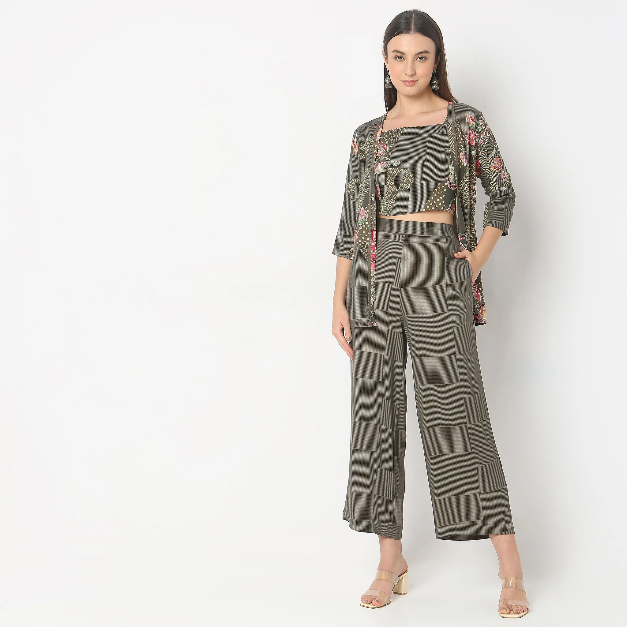 Straight Fit Printed Shrug - Image 2