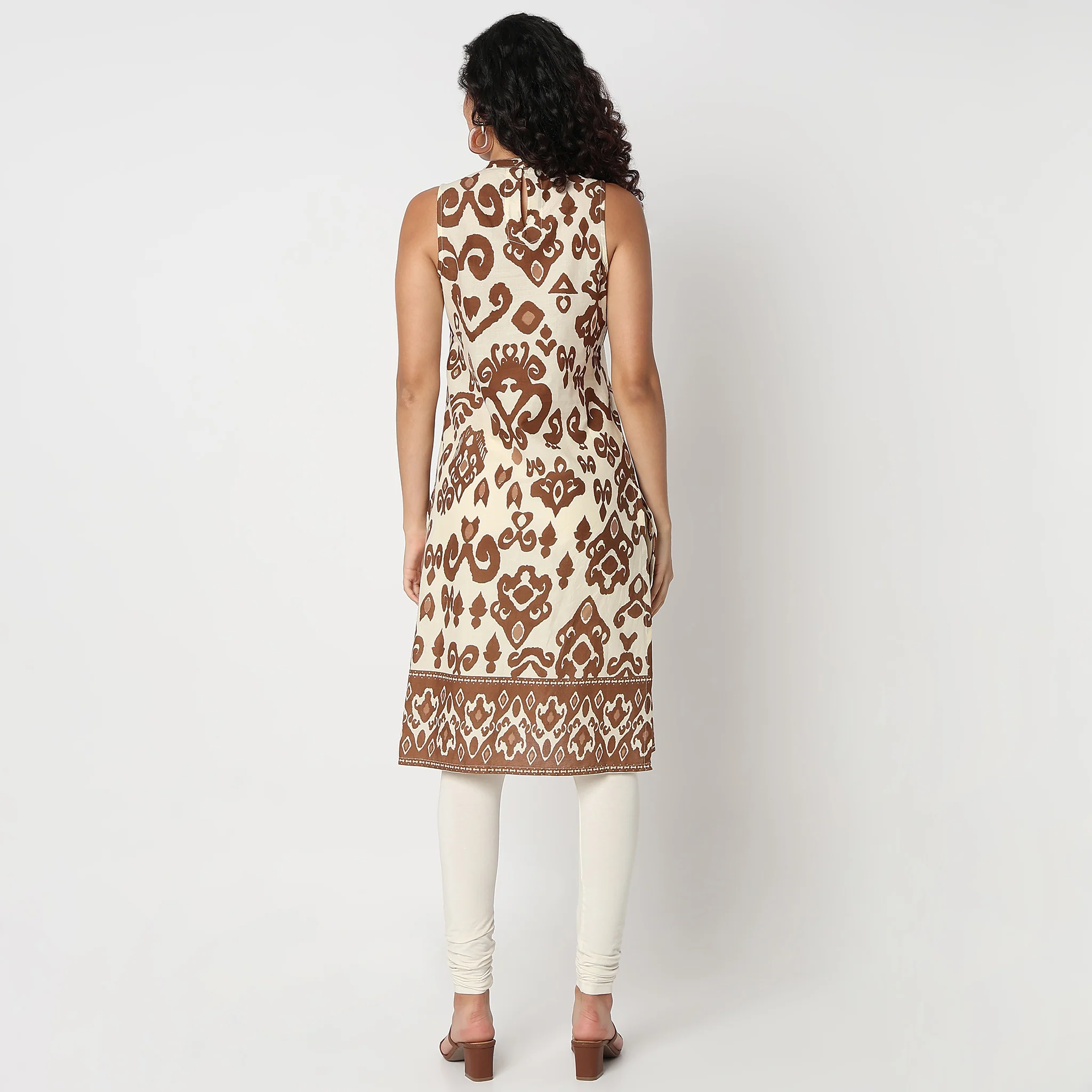 Straight Fit Printed Sleeveless Kurta - Image 3