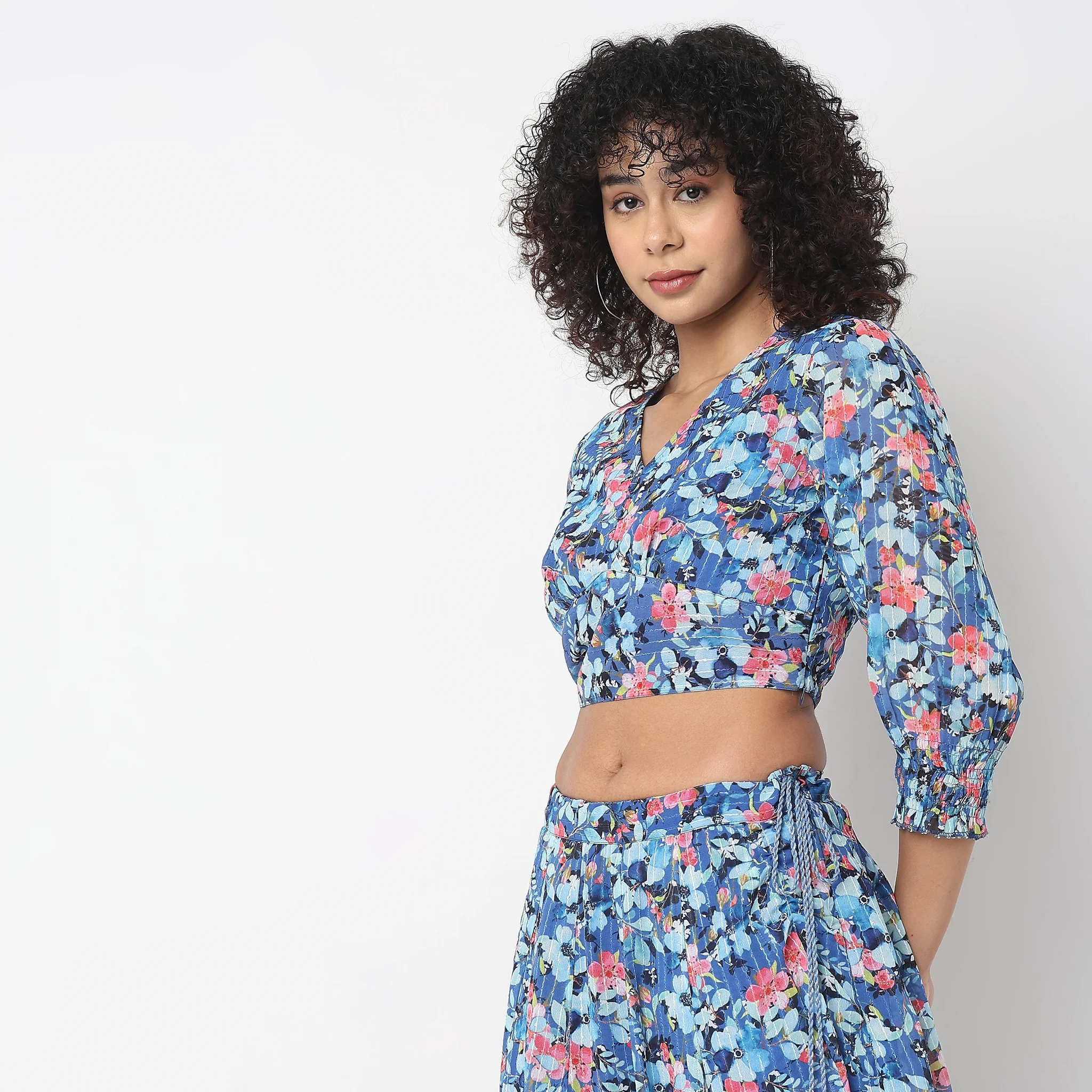 Straight Fit Printed Crop Top - Image 4