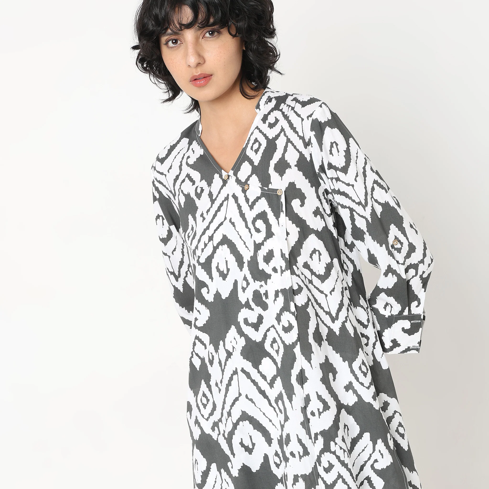 Straight Fit Printed Top With Pant Co-Ords - Image 4