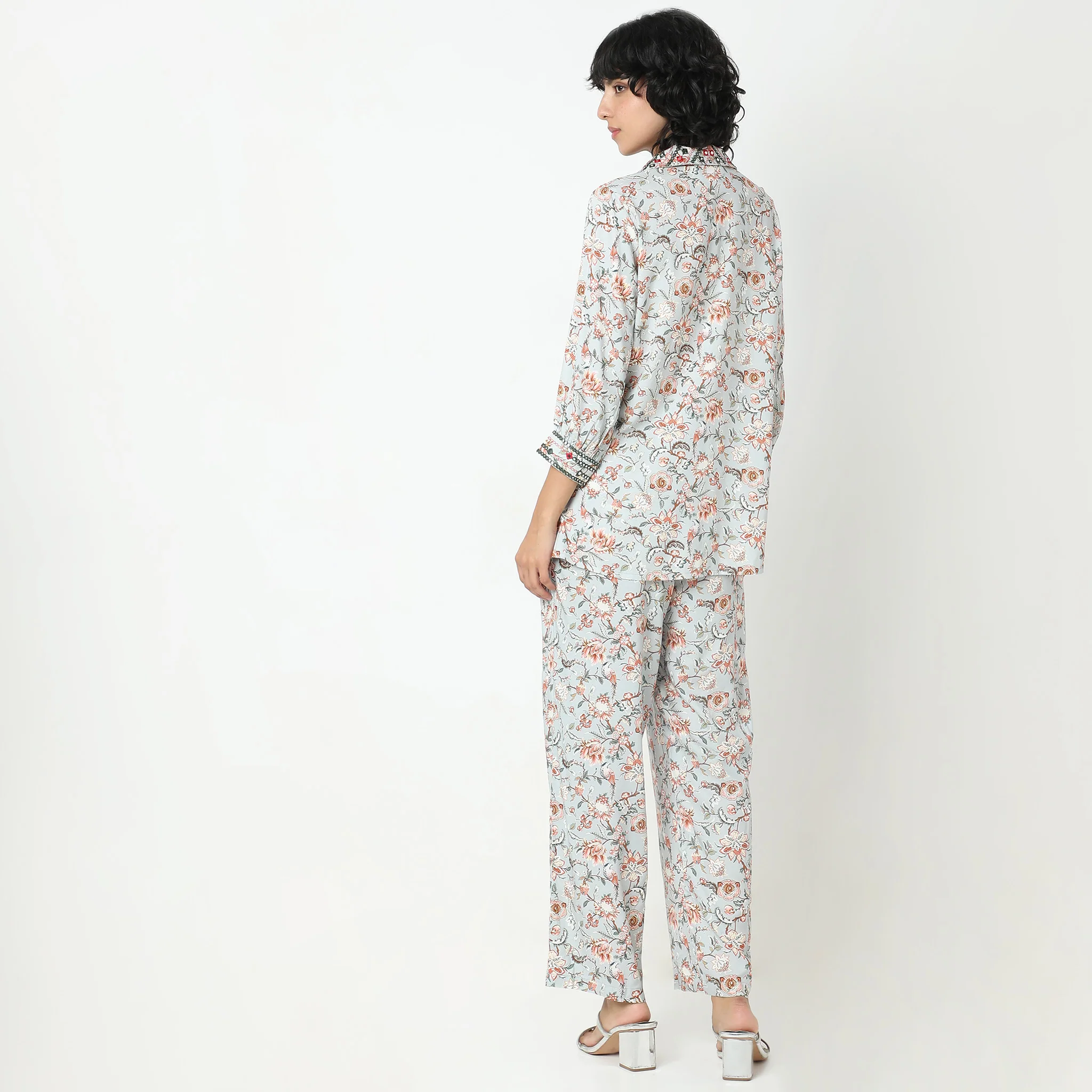 Straight Fit Printed Tunic Shirt With Pant Set - Image 3