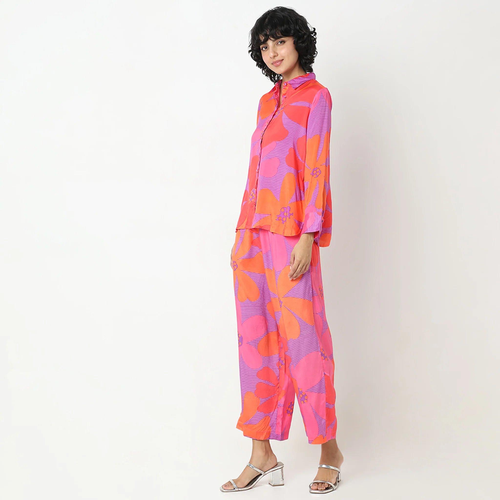 Straight Fit Printed Tunic Shirt With Pant Co-Ords - Image 5