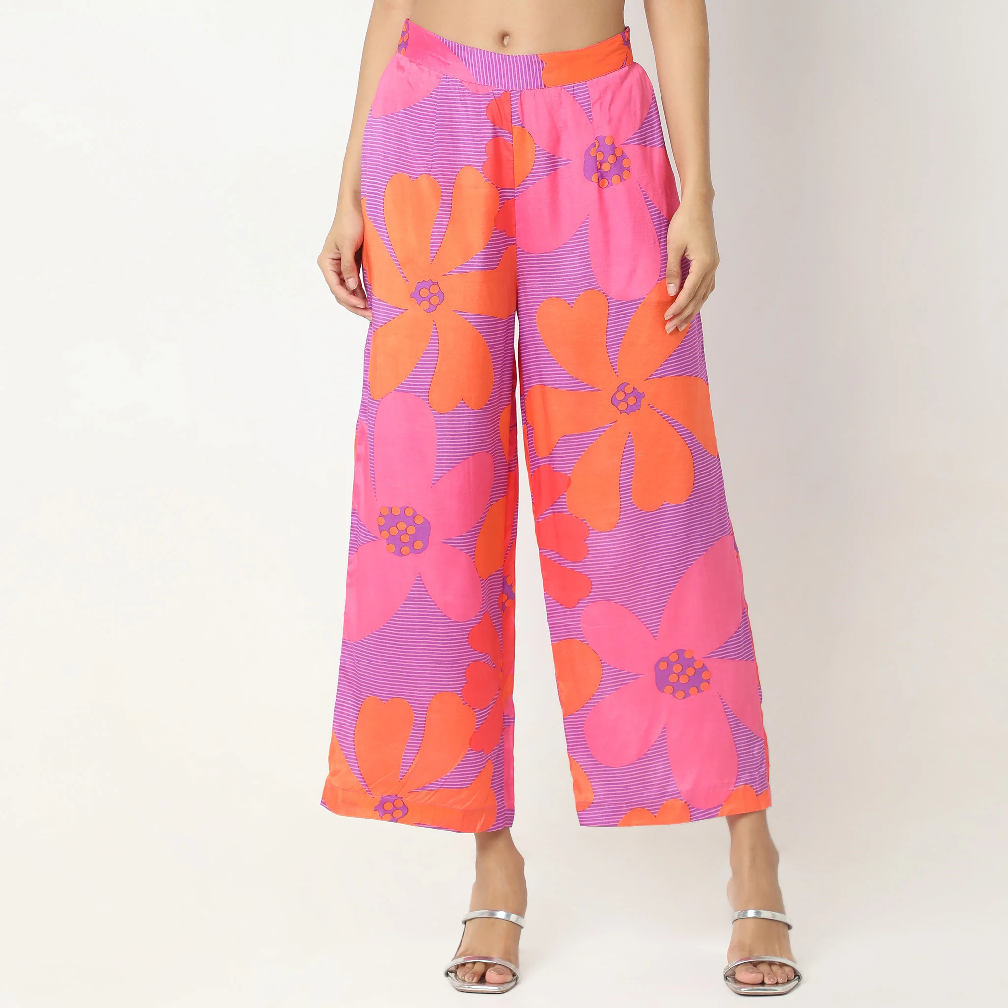 Straight Fit Printed Tunic Shirt With Pant Co-Ords - Image 6
