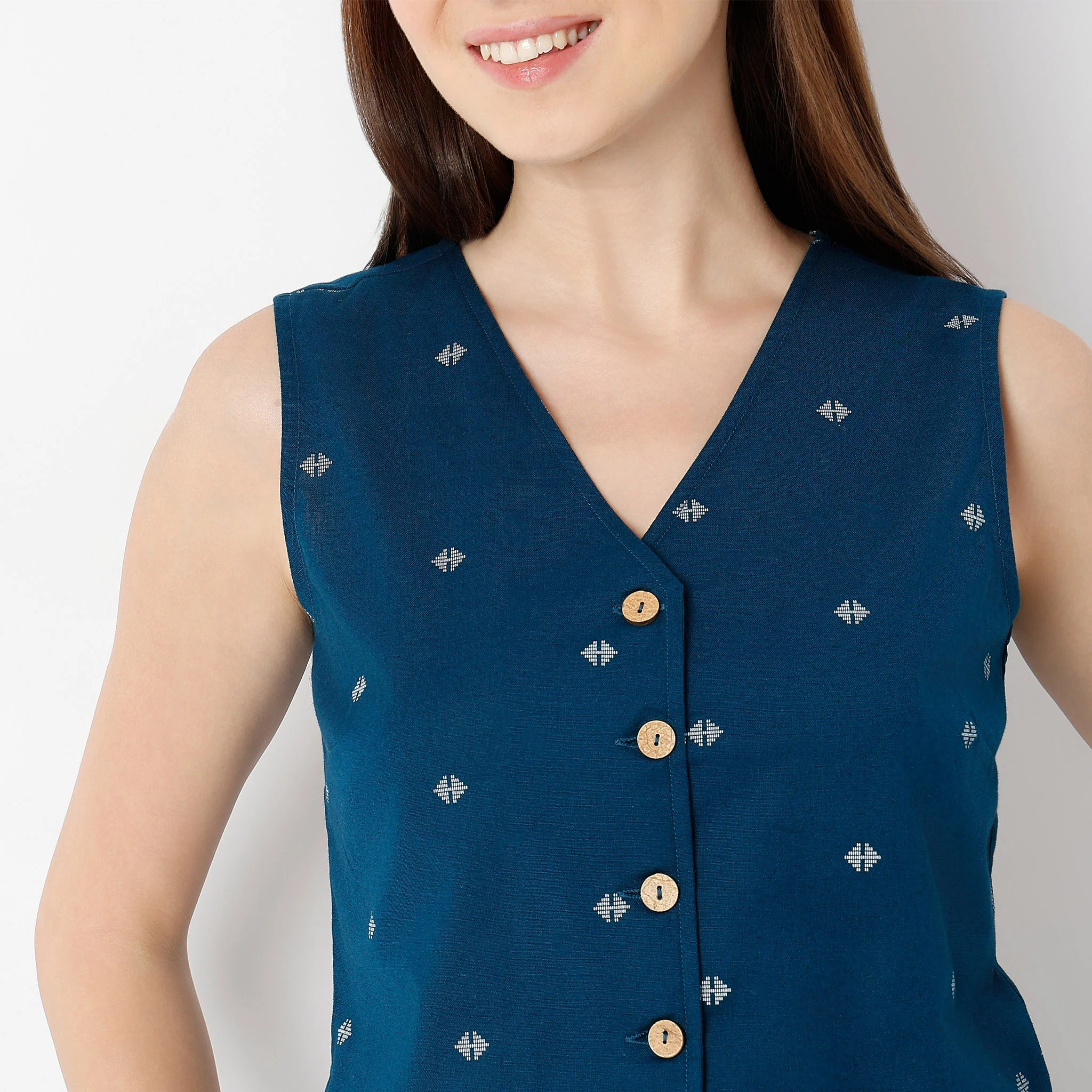 V-Neck Sleeveless Straight Fit Printed Vest - Image 4