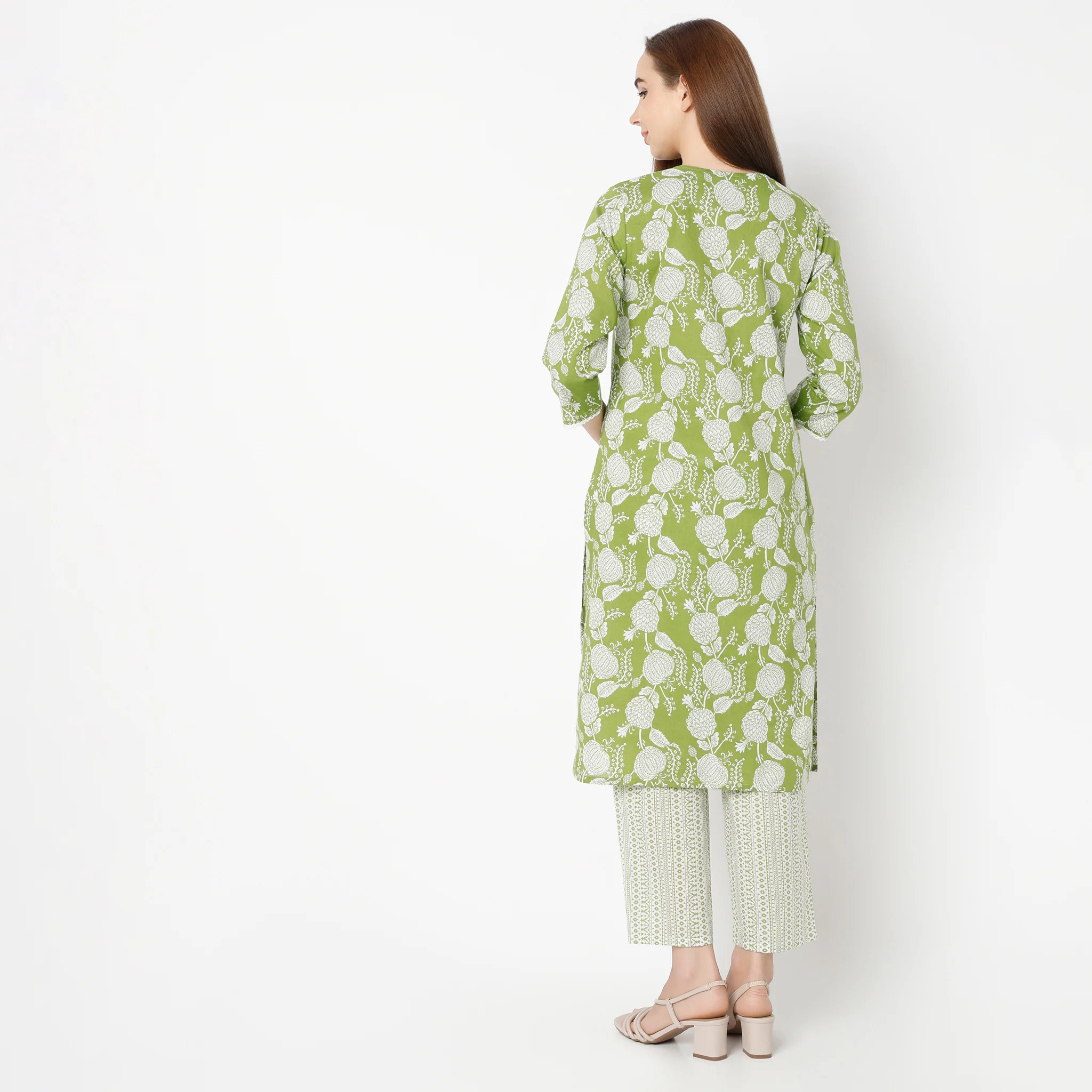V-Neck Printed Yoke Long Kurta - Image 3
