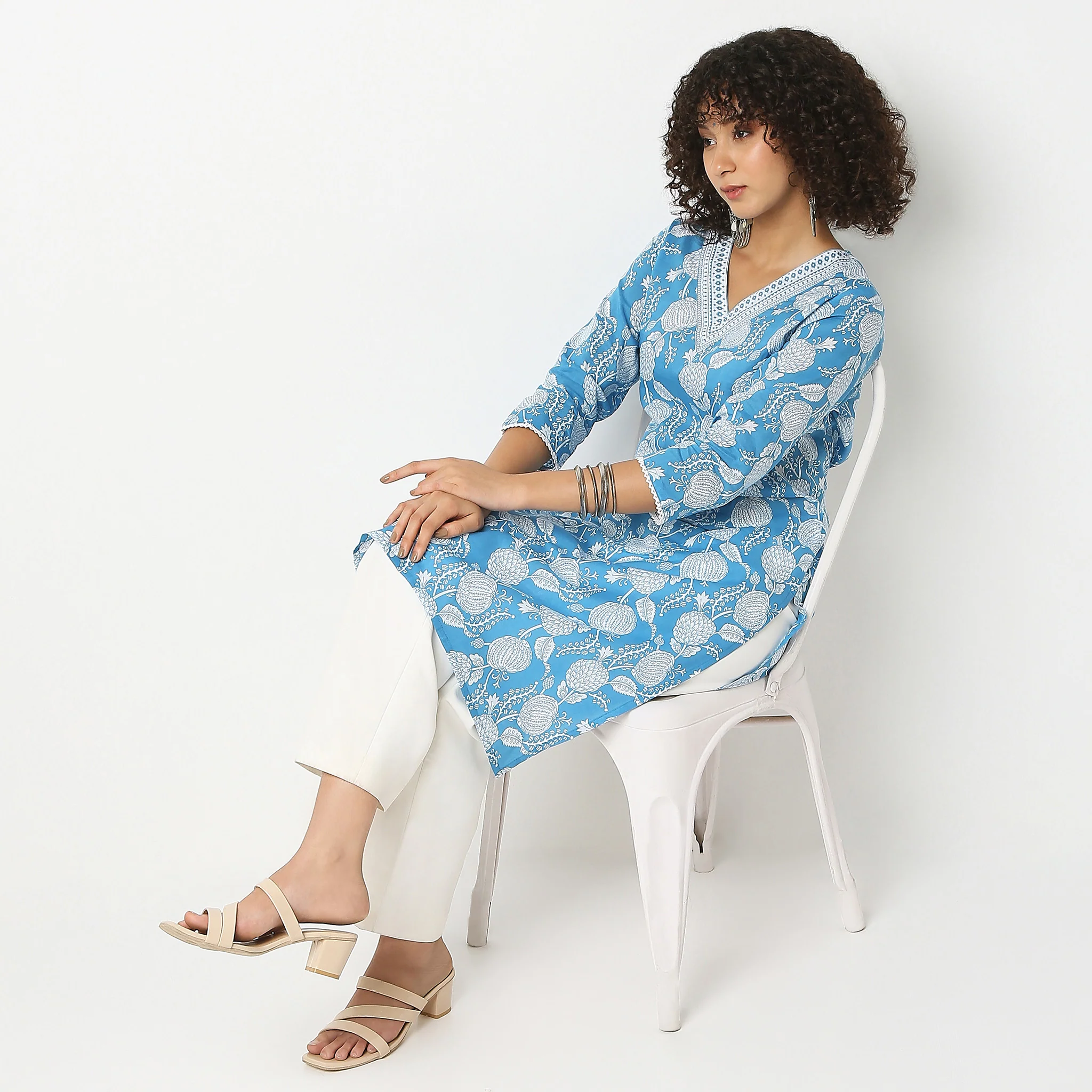 V-Neck Printed Yoke Long Kurta - Image 6