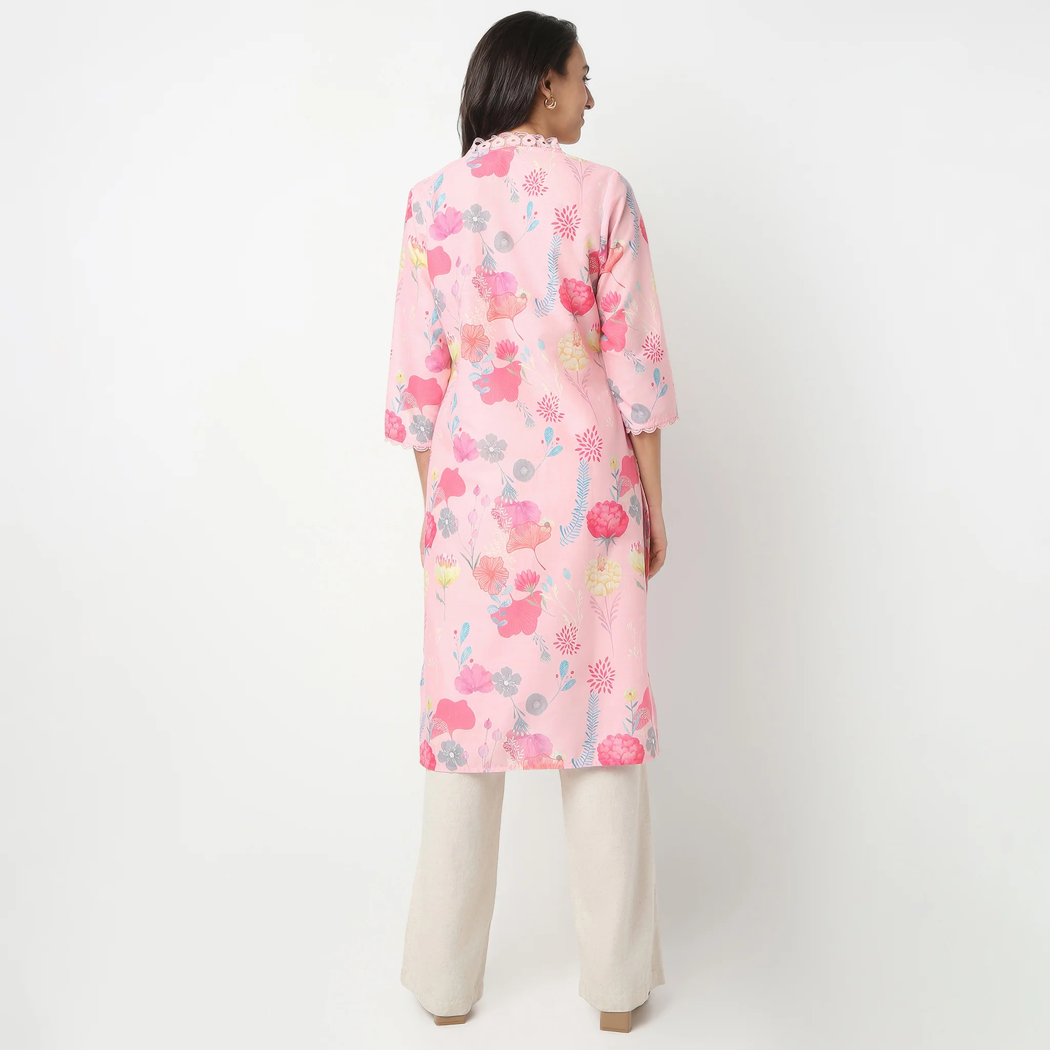 V-Neck Below Knee Three-Fourth Sleeve Straight Fit Printed Kurta - Image 3