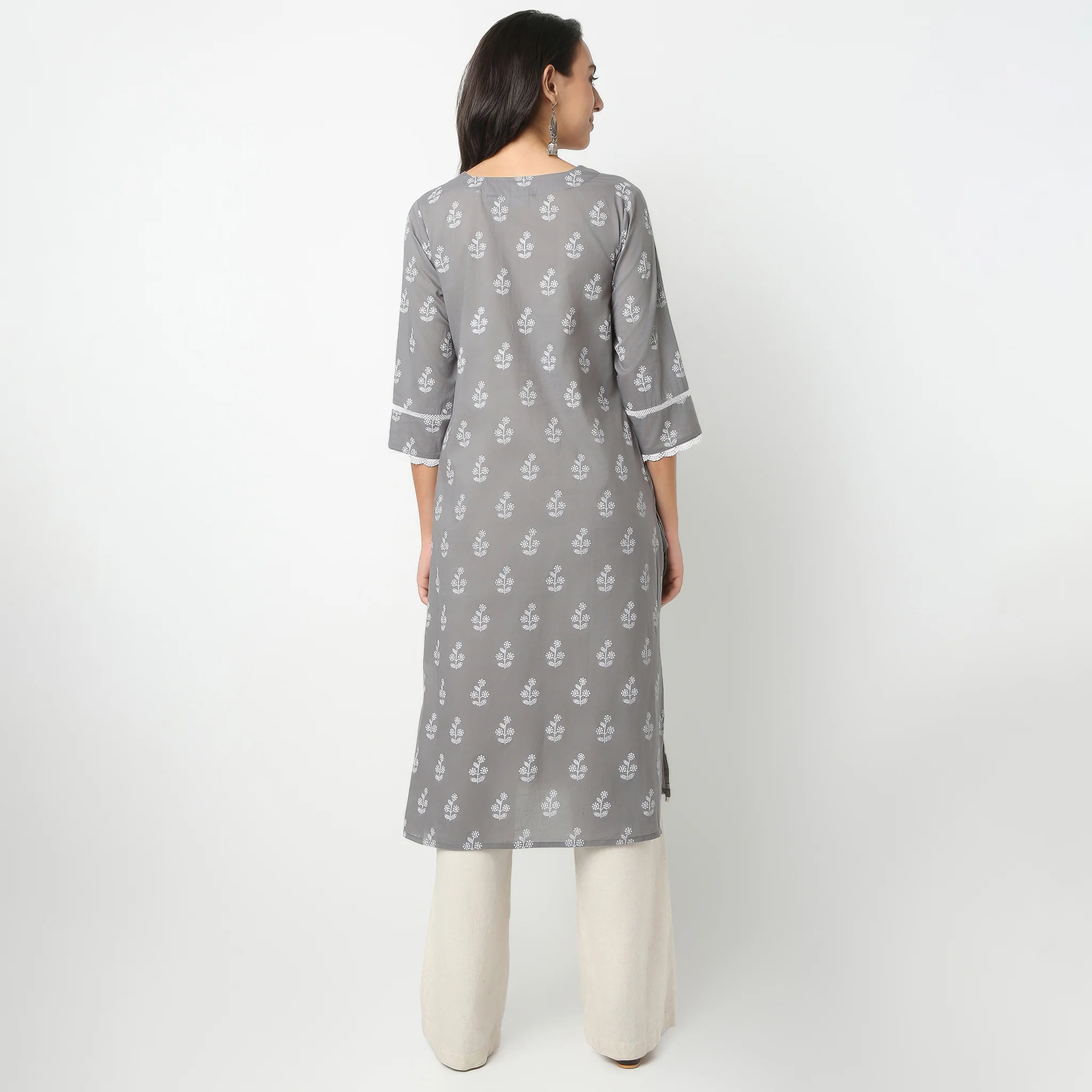 V-Neck Below Knee Three-Fourth Sleeve Straight Fit Printed Kurta - Image 3