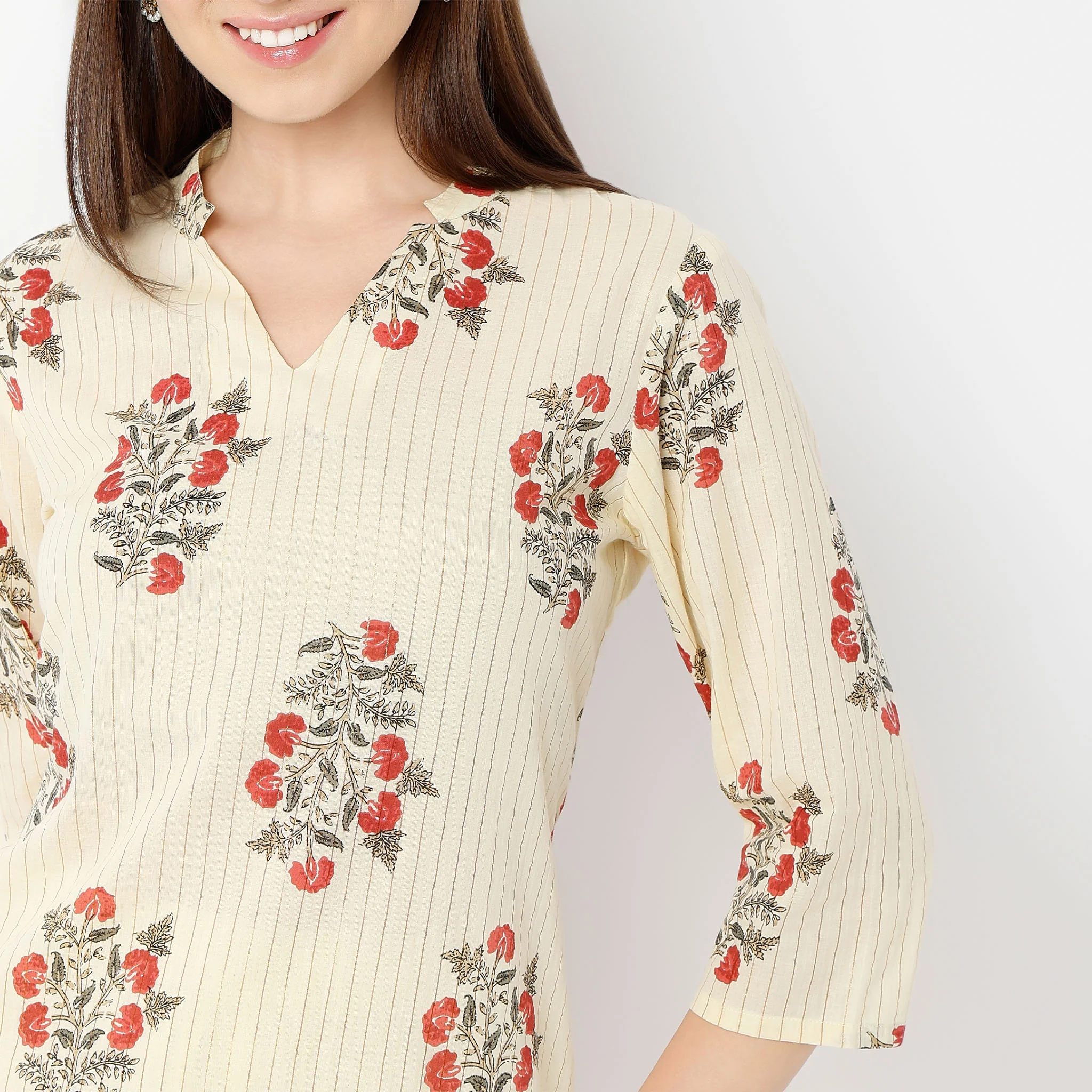 V-Neck Below Knee Straight Fit Printed Kurta - Image 4