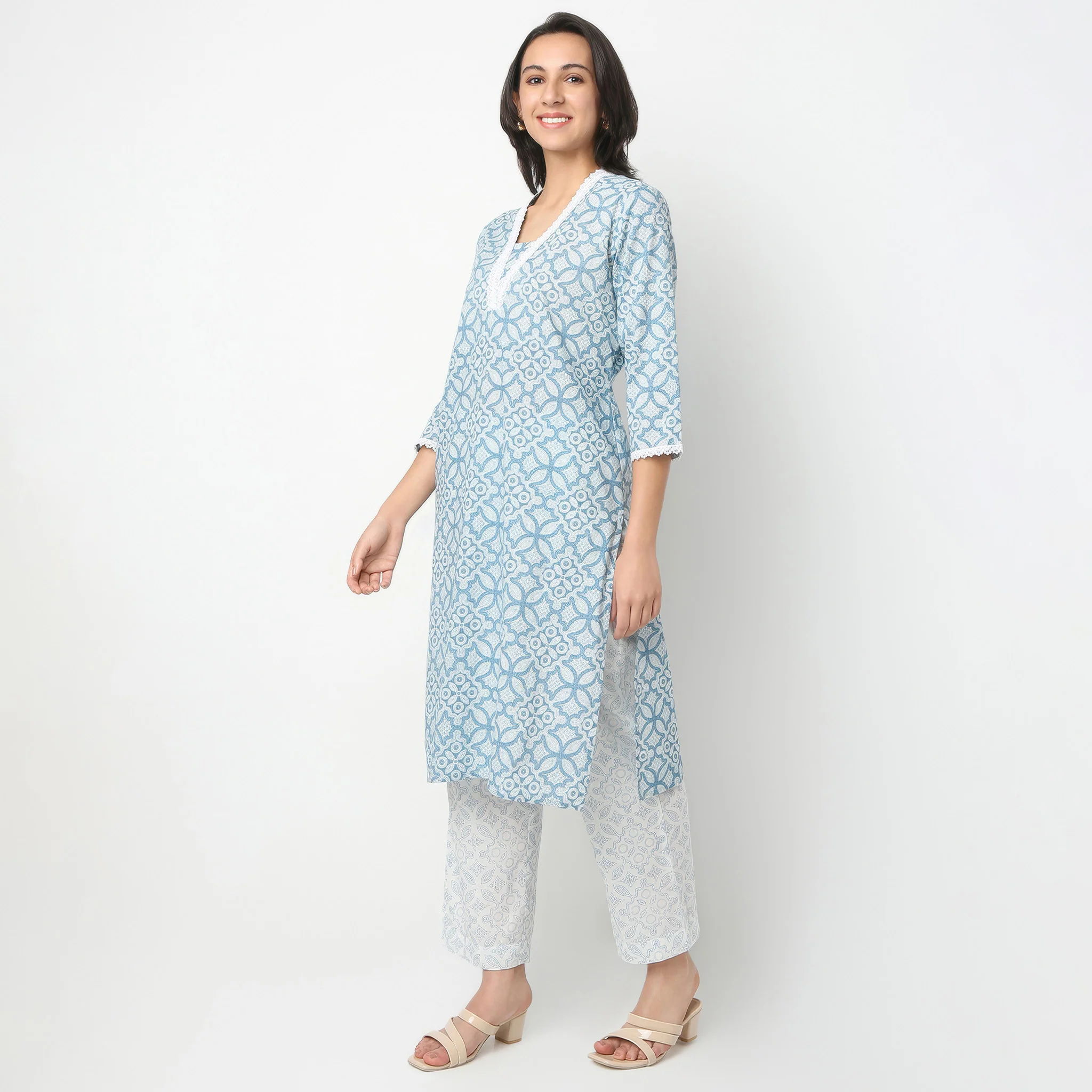 V-Neck Three-Fourth Sleeve Straight Fit Printed Kurta With Pant Set - Image 5