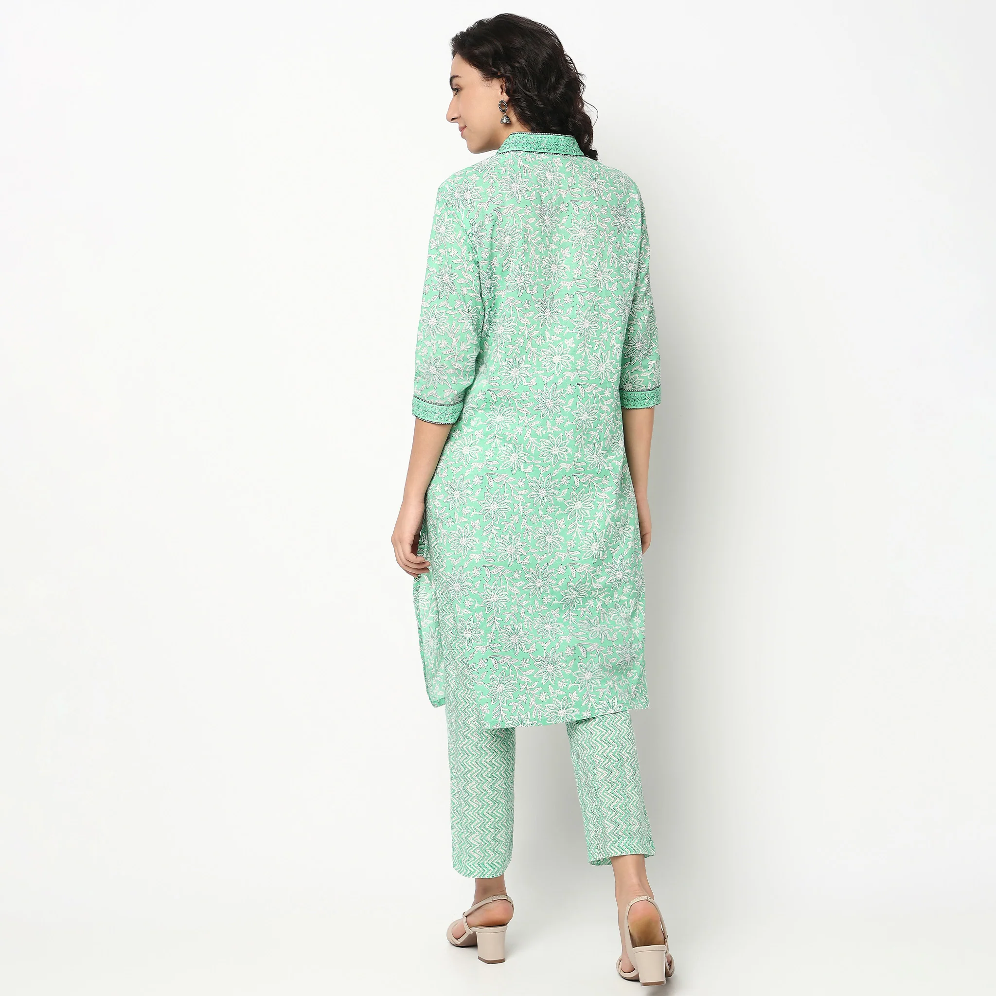 Printed V-Neck Cotton Kurta and Pant With Dupatta Set - Image 8