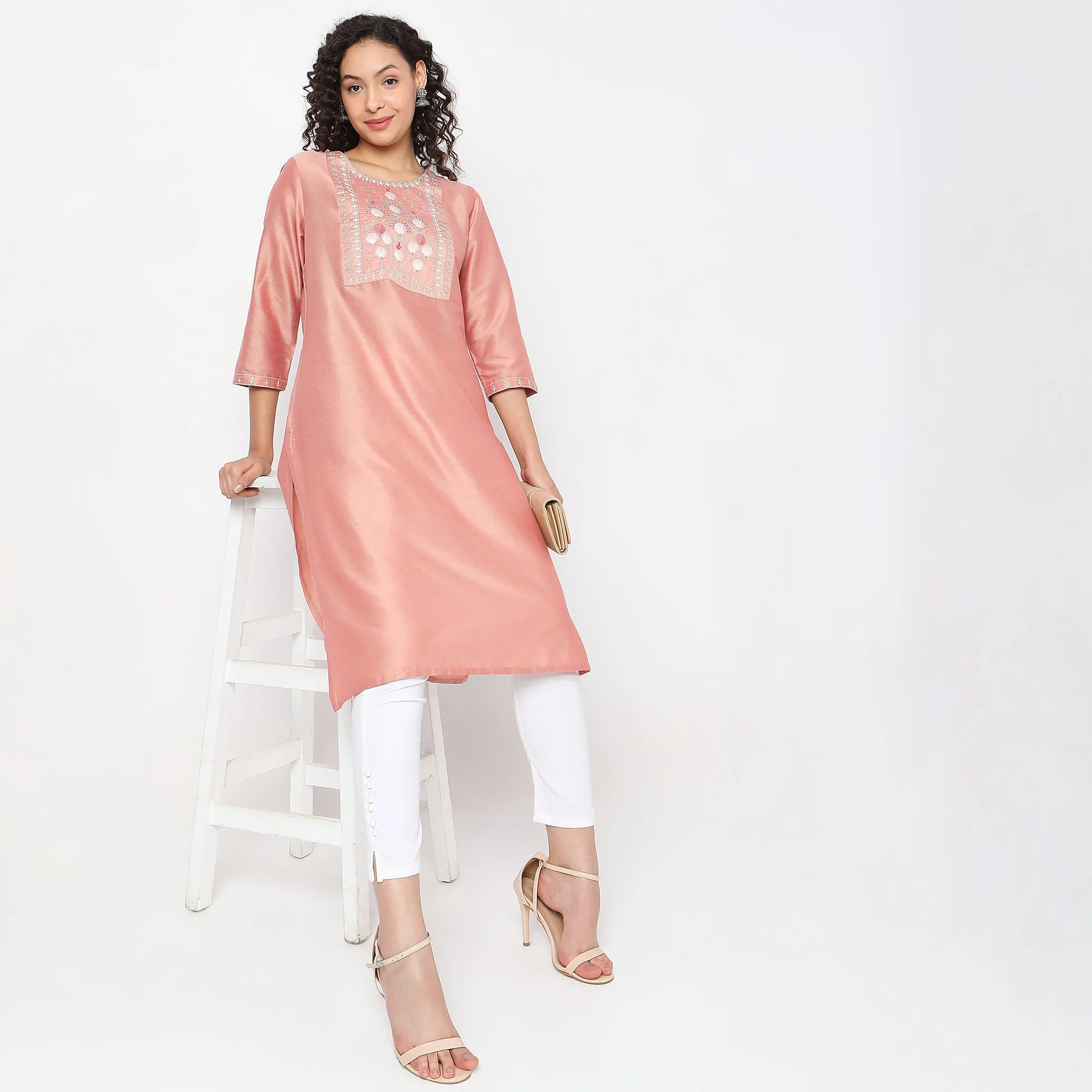 Straight Fit Solid Kurta - Image 5