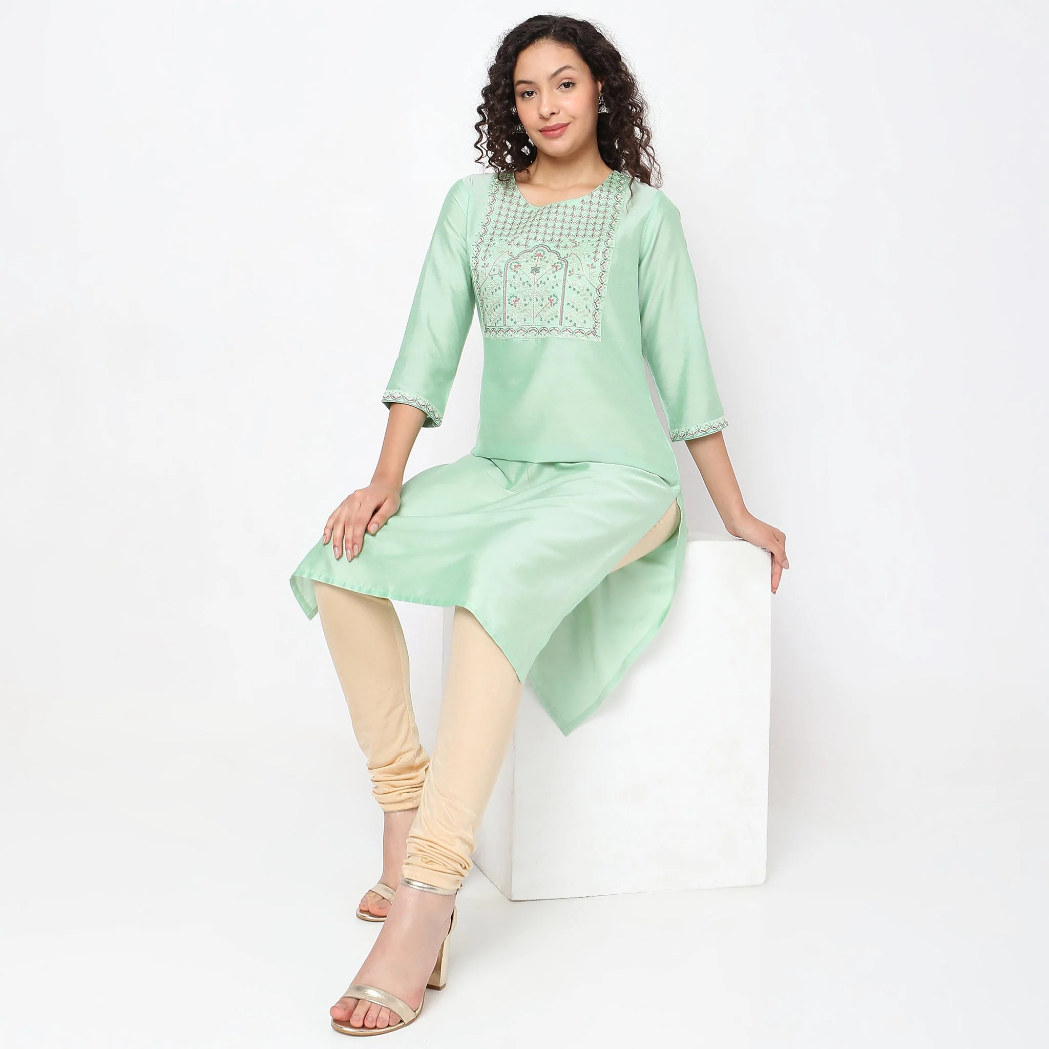 Straight Fit Solid Kurta