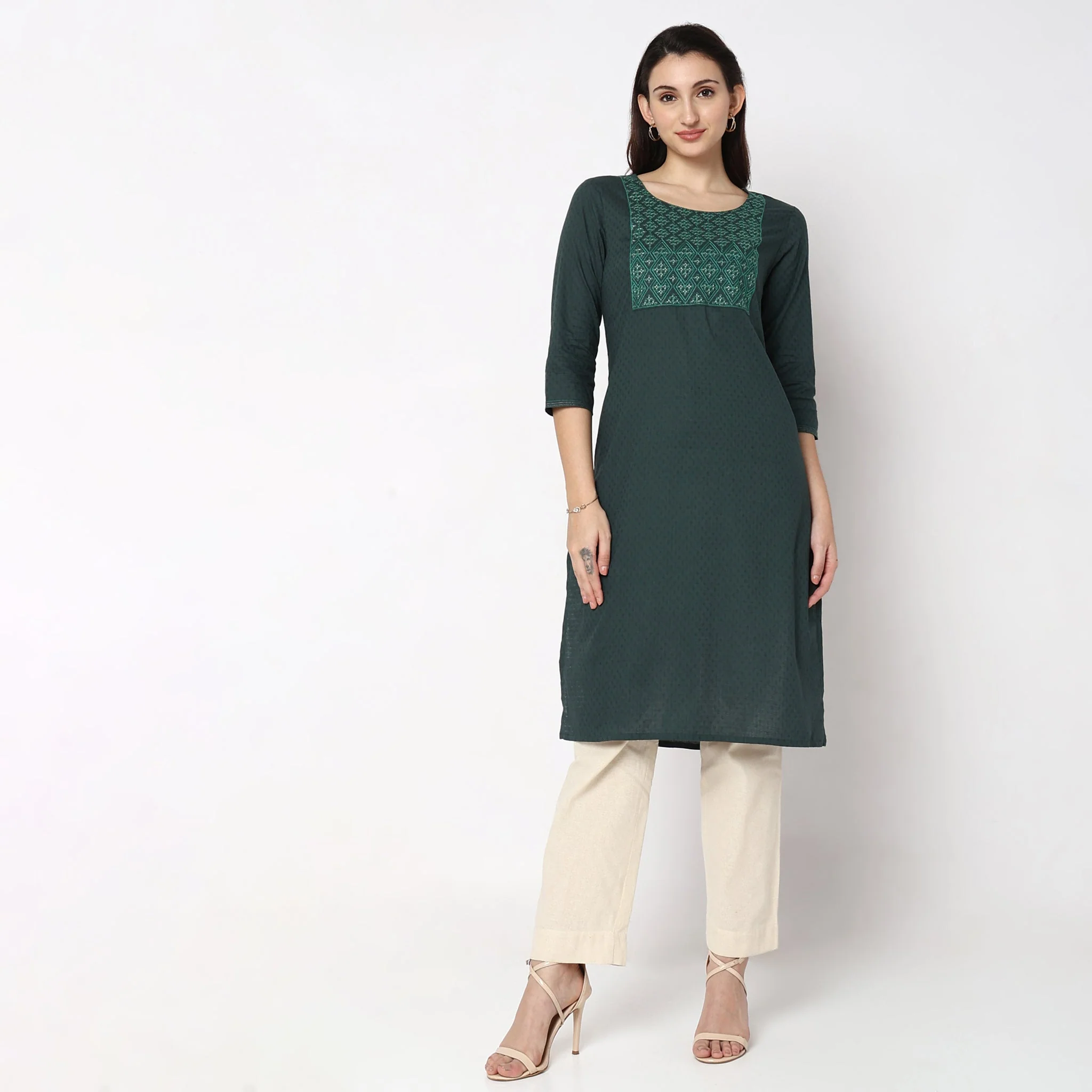 Straight Fit Solid Kurta - Image 2