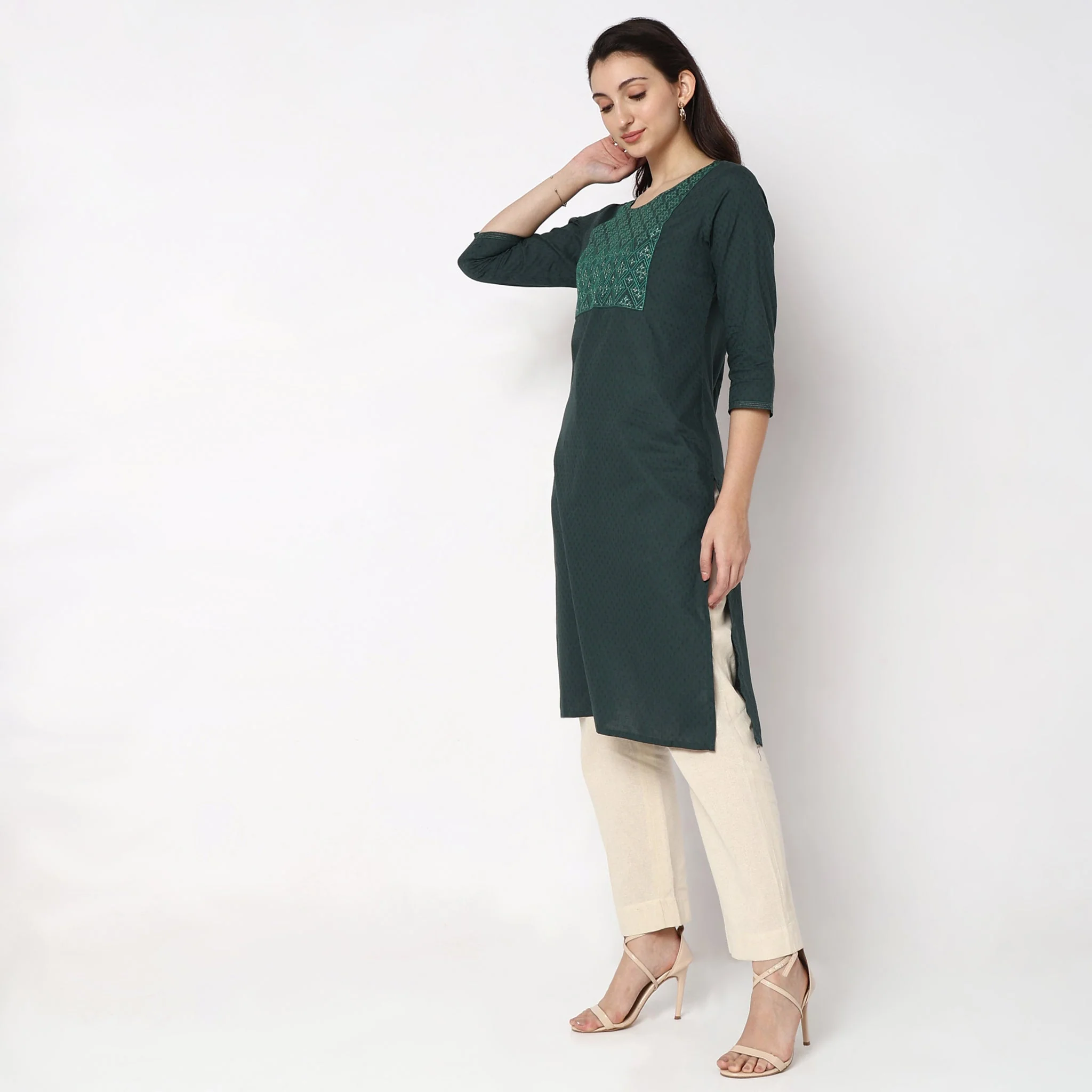 Straight Fit Solid Kurta - Image 5