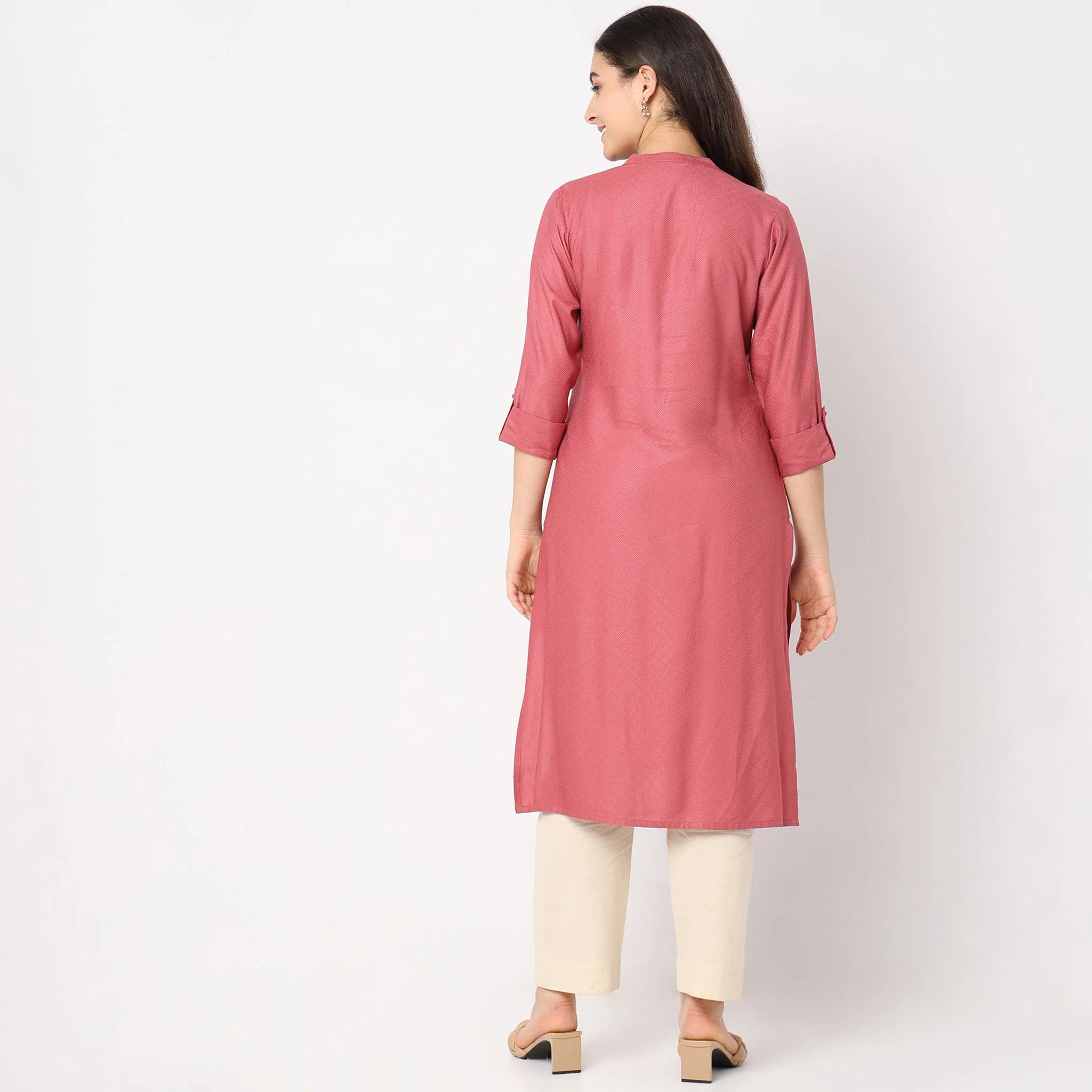 Straight Fit Solid Kurta - Image 8
