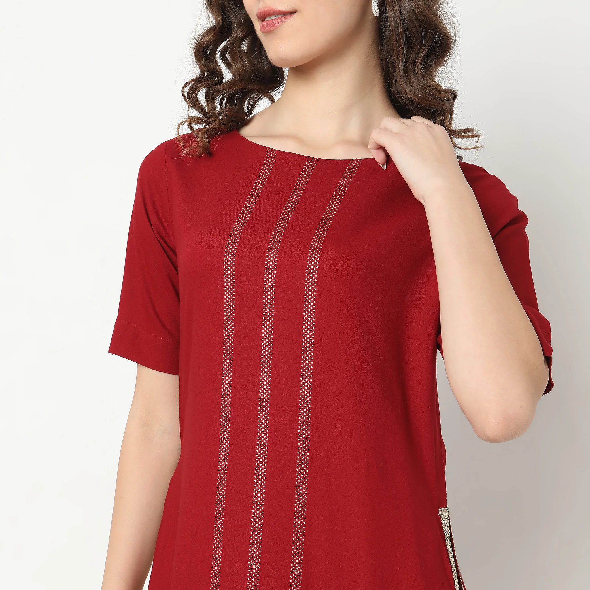 Straight Fit Solid Kurta - Image 4