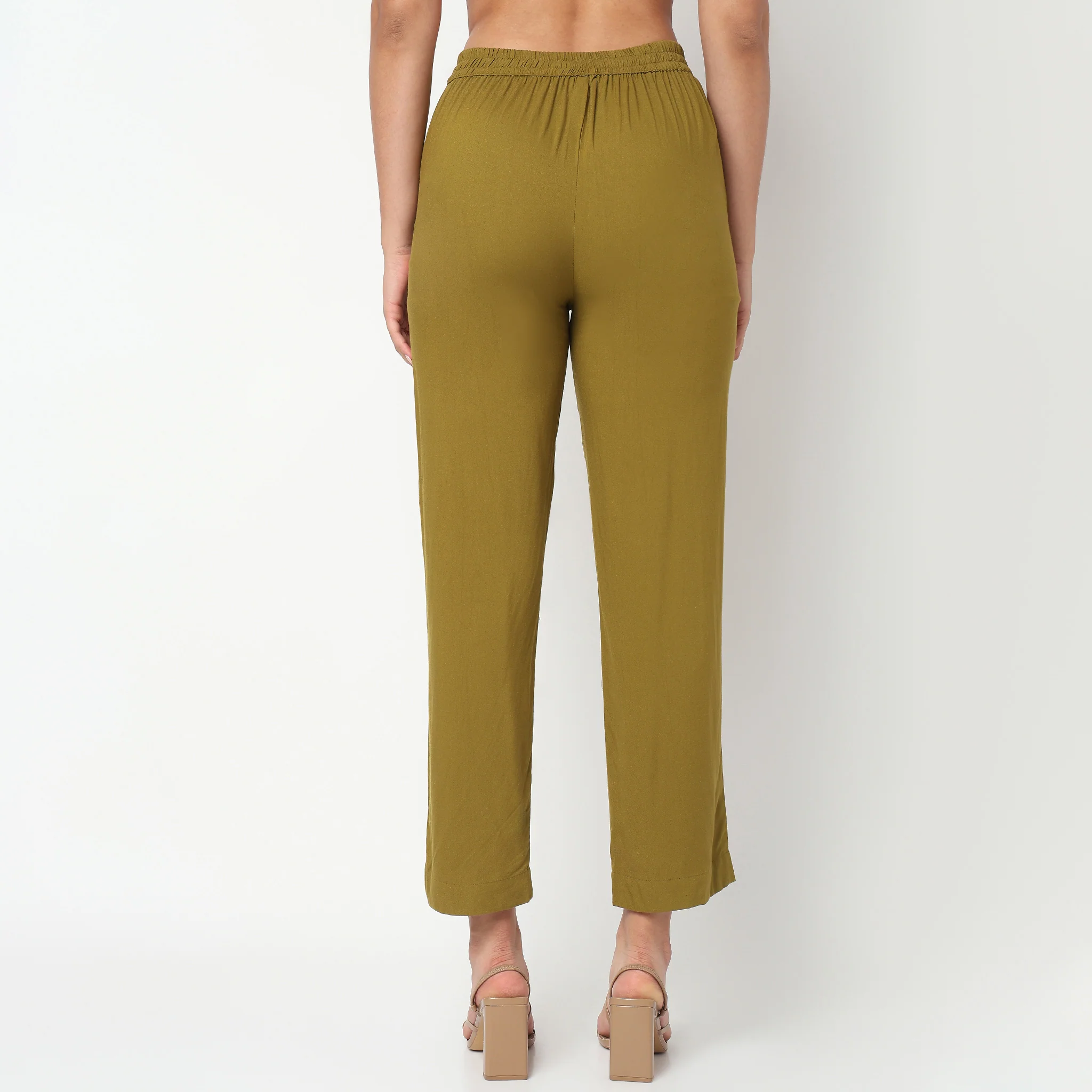 Straight Fit Solid Mid Rise Pants - Image 3