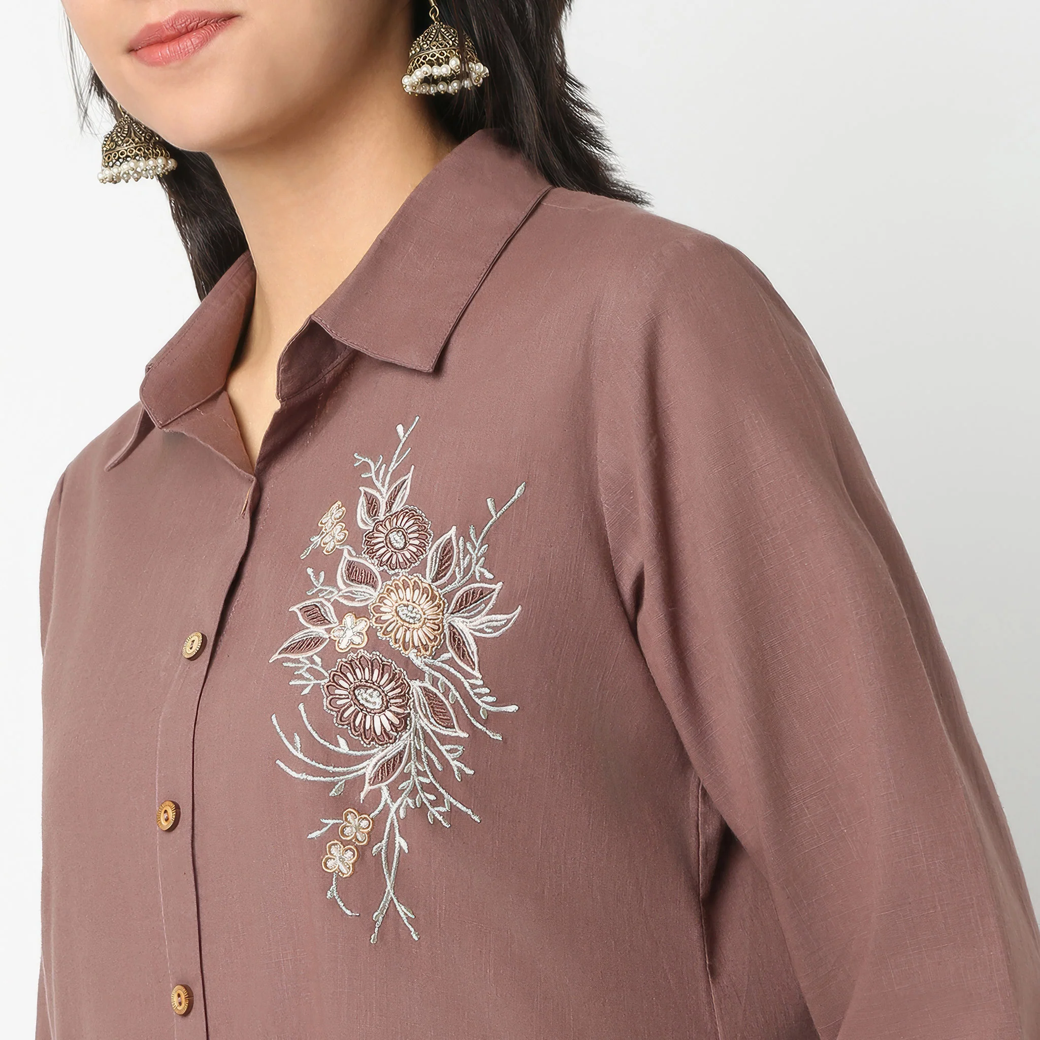 Shirt Collar Knee Length Three-Fourth Sleeve Straight Fit Solid Kurta - Image 4