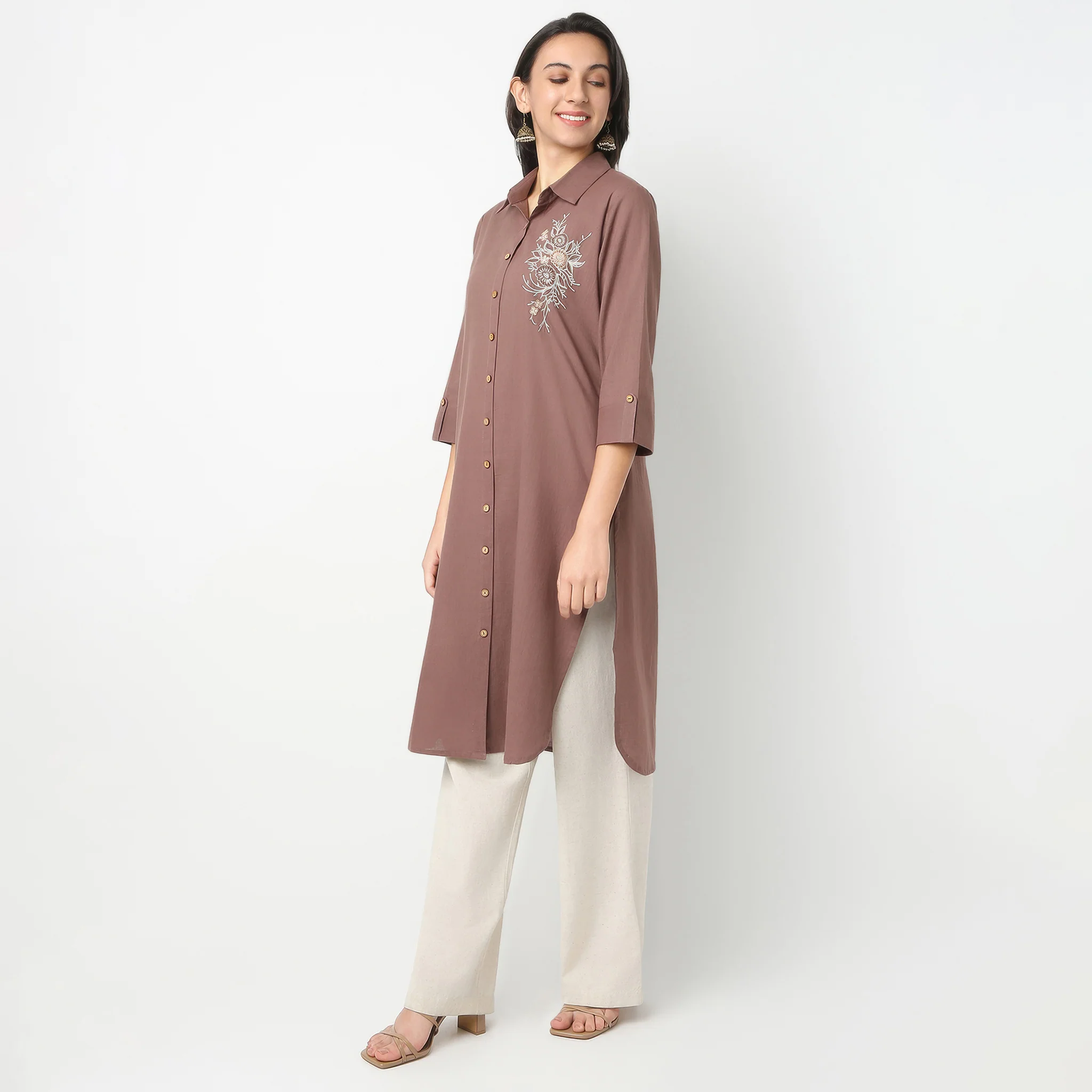 Shirt Collar Knee Length Three-Fourth Sleeve Straight Fit Solid Kurta - Image 5