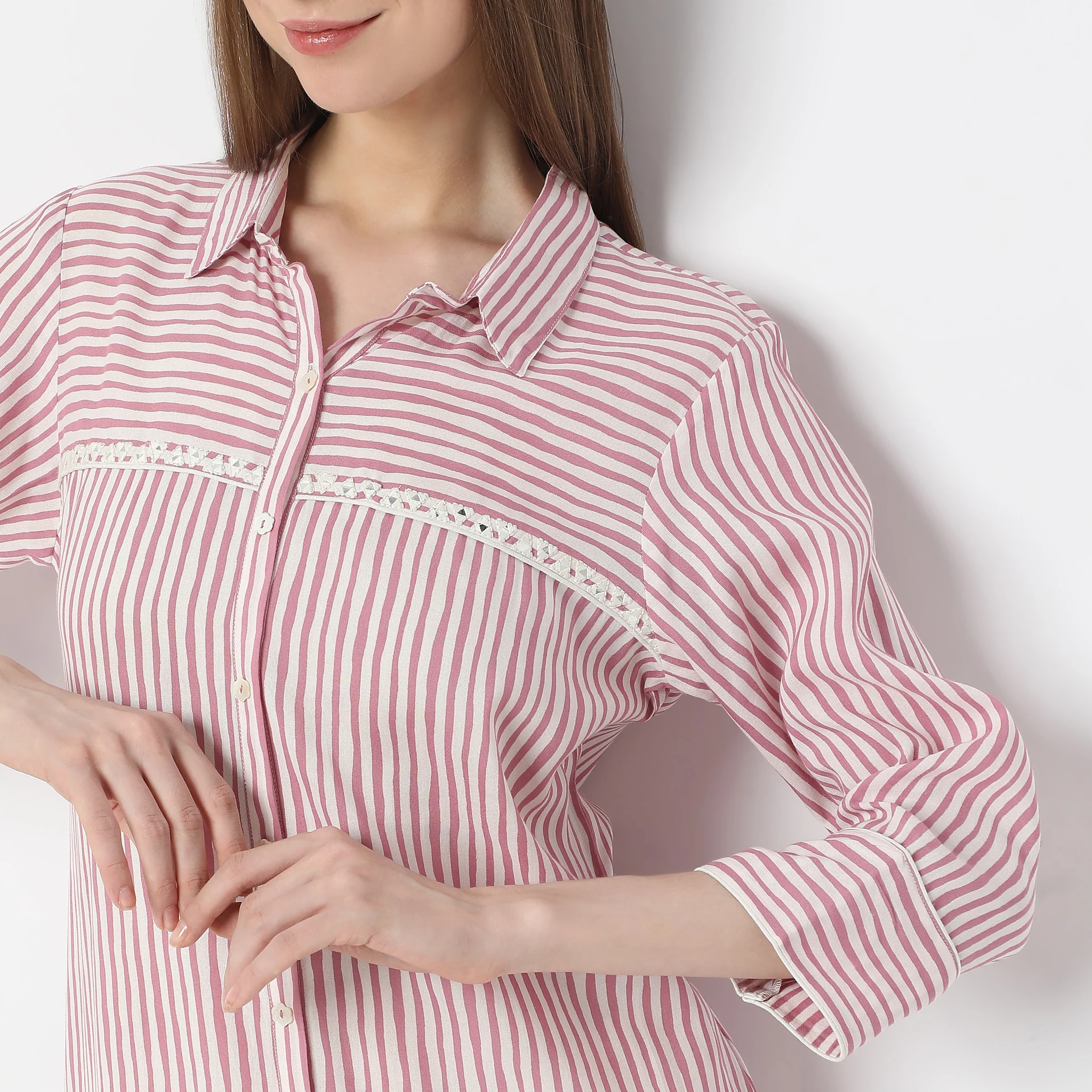 Striped Knee Length Coller Embroidered Straight Fit Kurta - Image 9