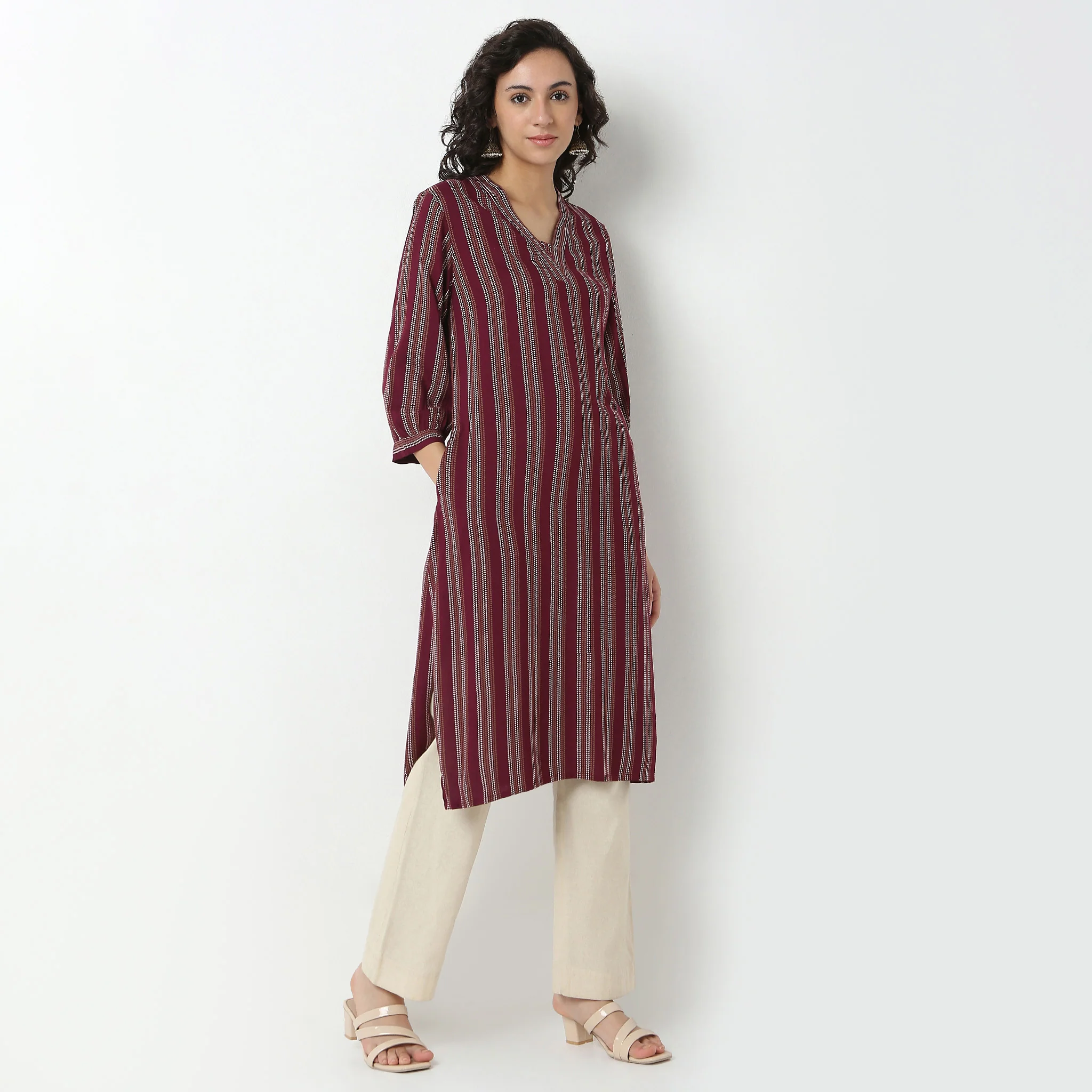 V-Neck With Gusset Long Kurta - Image 5