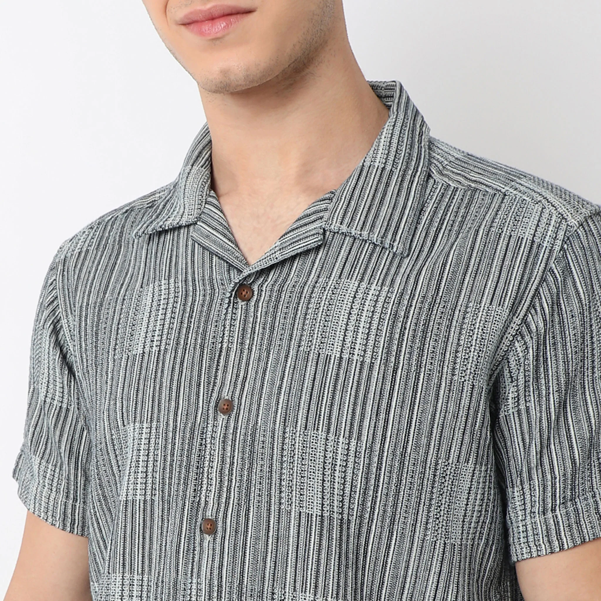 Structured Camp Collar Half Sleeve Cruiser Shirt - Image 4