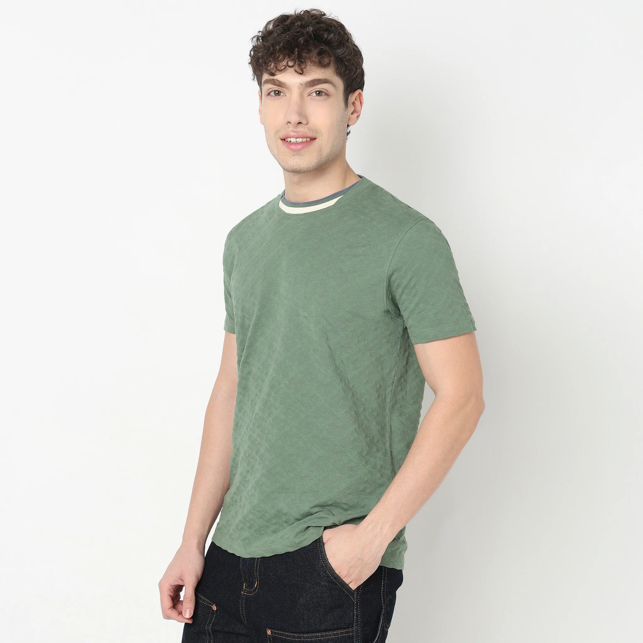 Structured Crew Neck Camper T-Shirt - Image 5