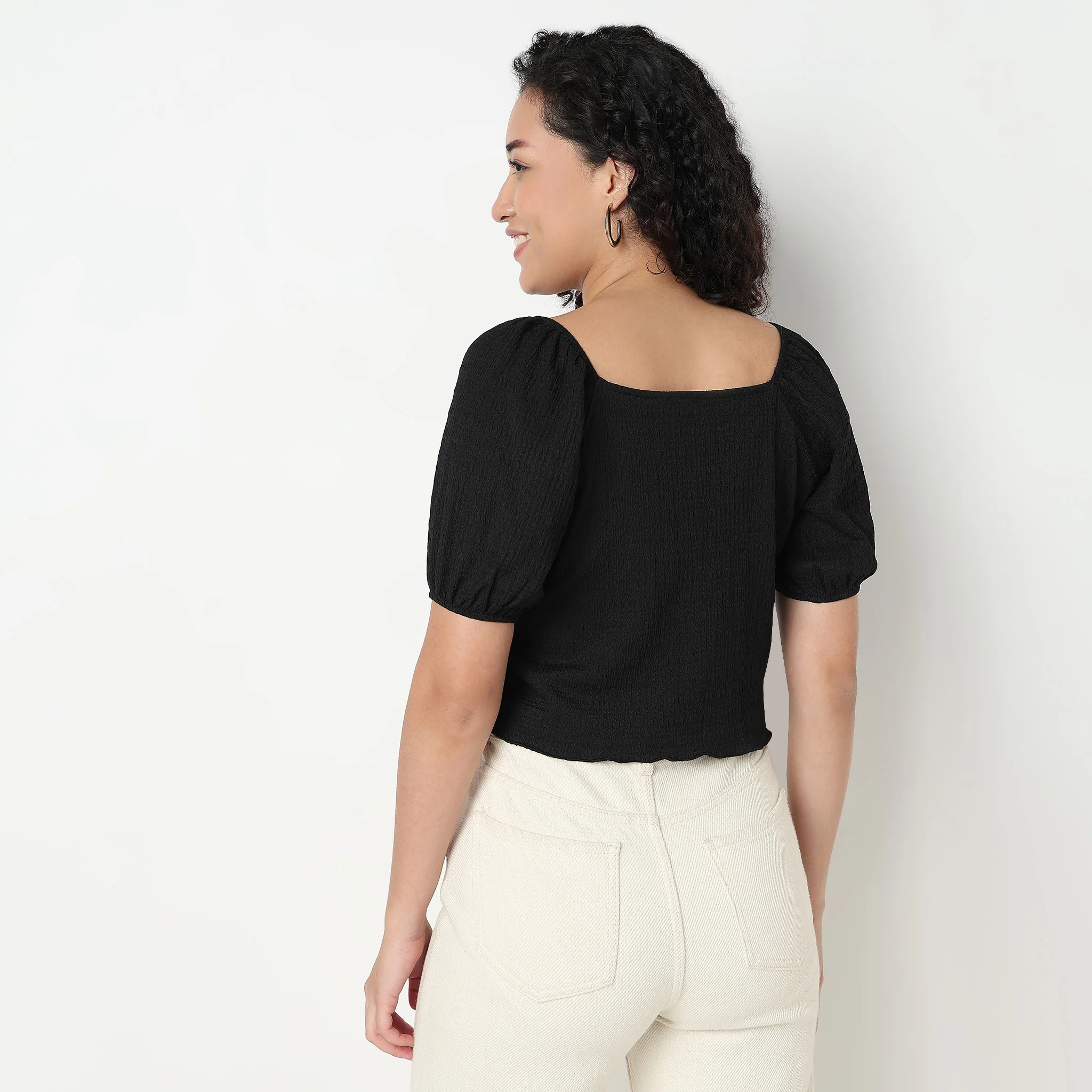 Structured Cropped Top with Puff Sleeves - Image 3