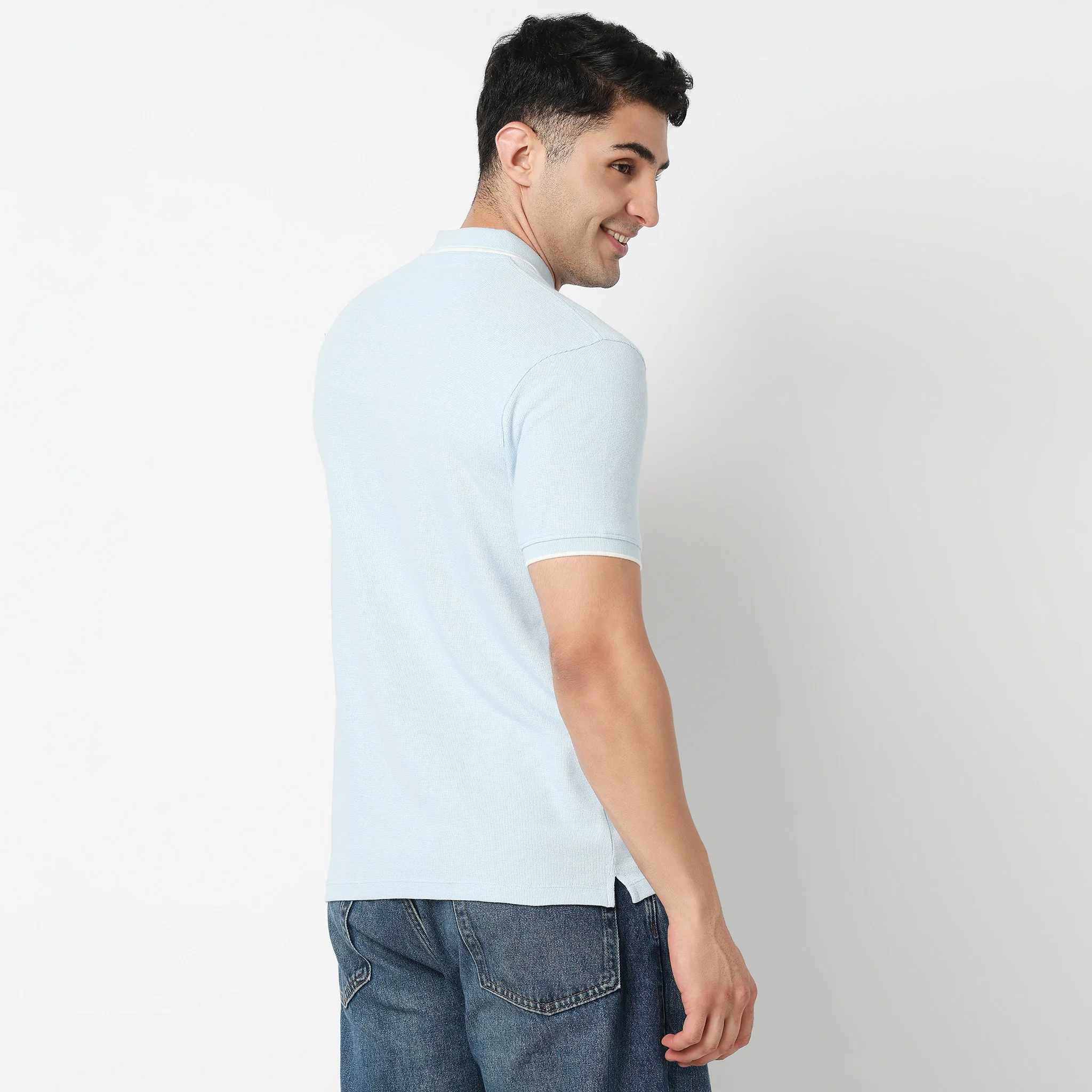 Smart Polo 2.0 Structured Knit with Trim-Zip Neck T-Shirt - Image 4