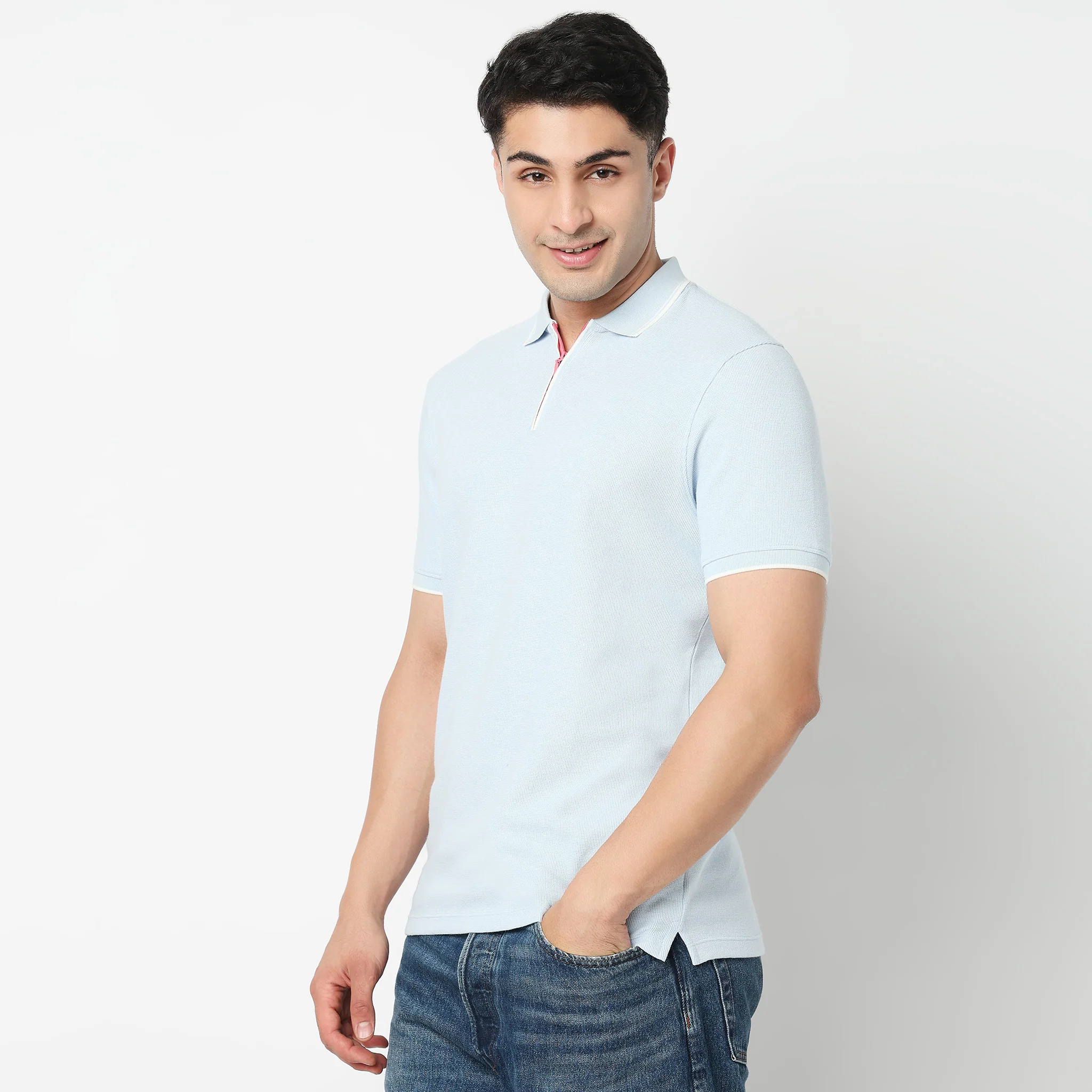 Smart Polo 2.0 Structured Knit with Trim-Zip Neck T-Shirt - Image 5