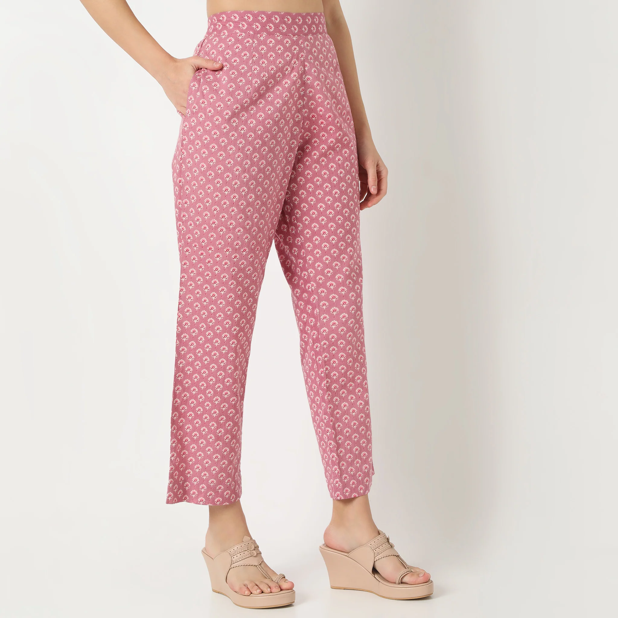 Tapered Fit Printed Ankle Length A-Line Pants - Image 10