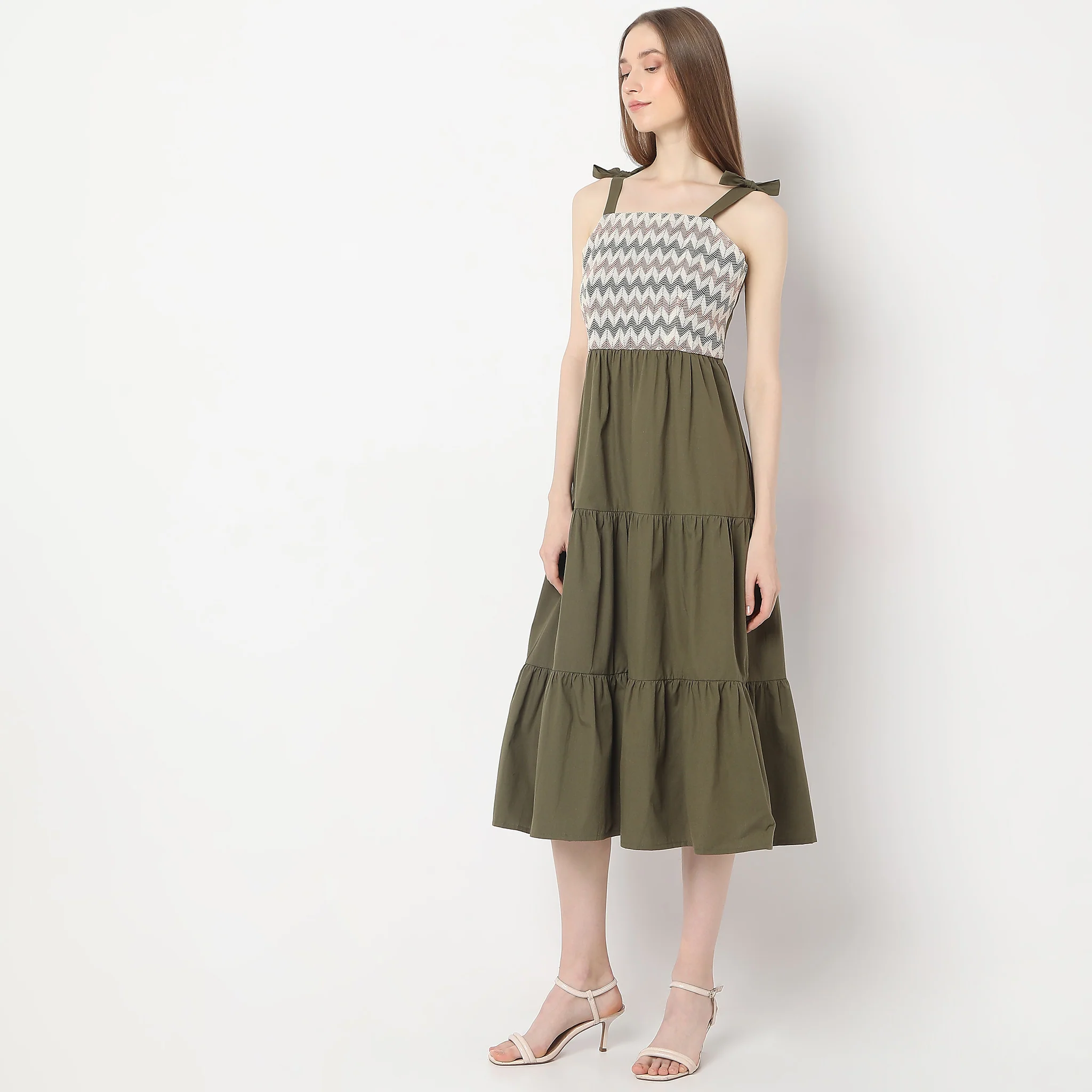 Tear Flare Knee Length Betty Dress - Image 5