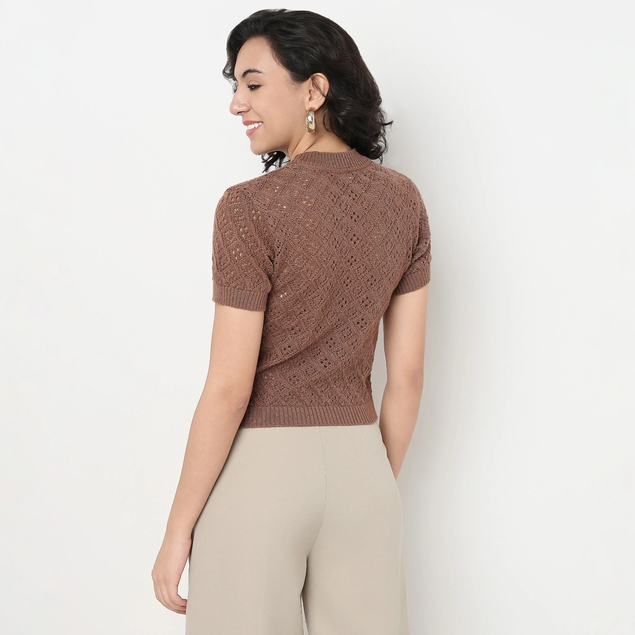 Textured Flat Knit Slim Fit Cropped Sweater - Image 3