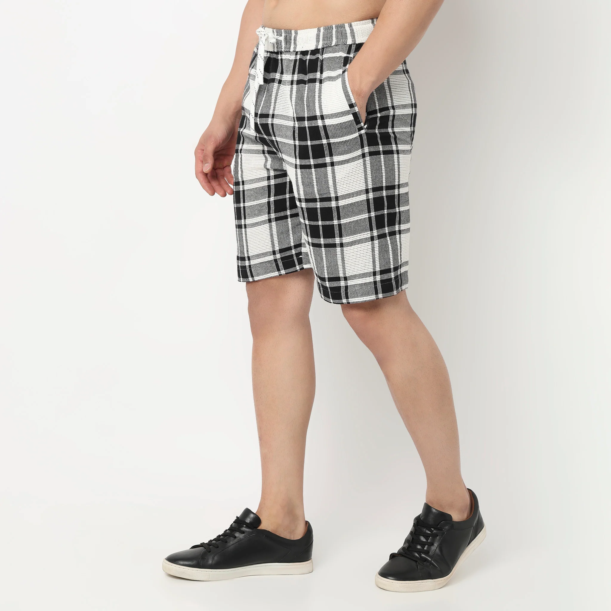 Trendy Yarn Dyed Textured Pull-On Shorts With Lots Of Oomph - Image 5