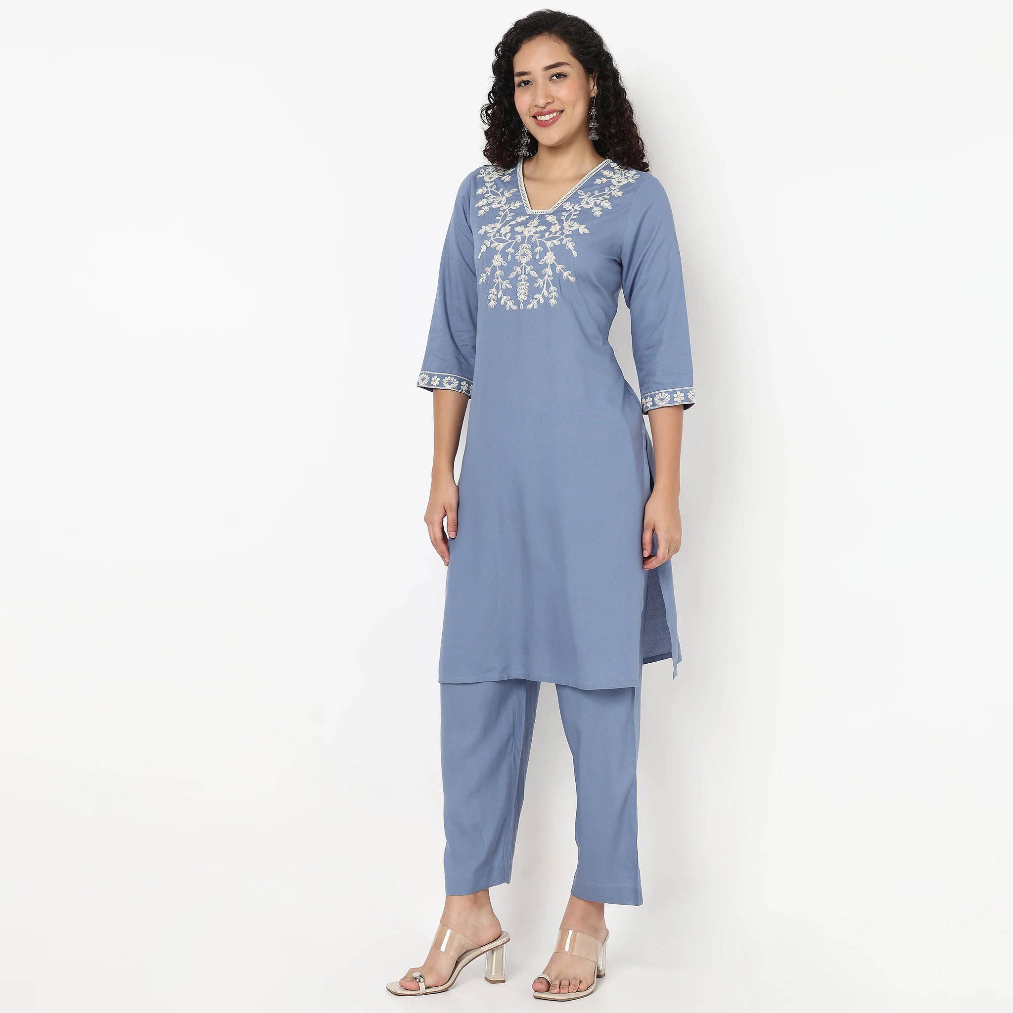 V-Neck Embroidered Kurta and Pant Set - Image 5