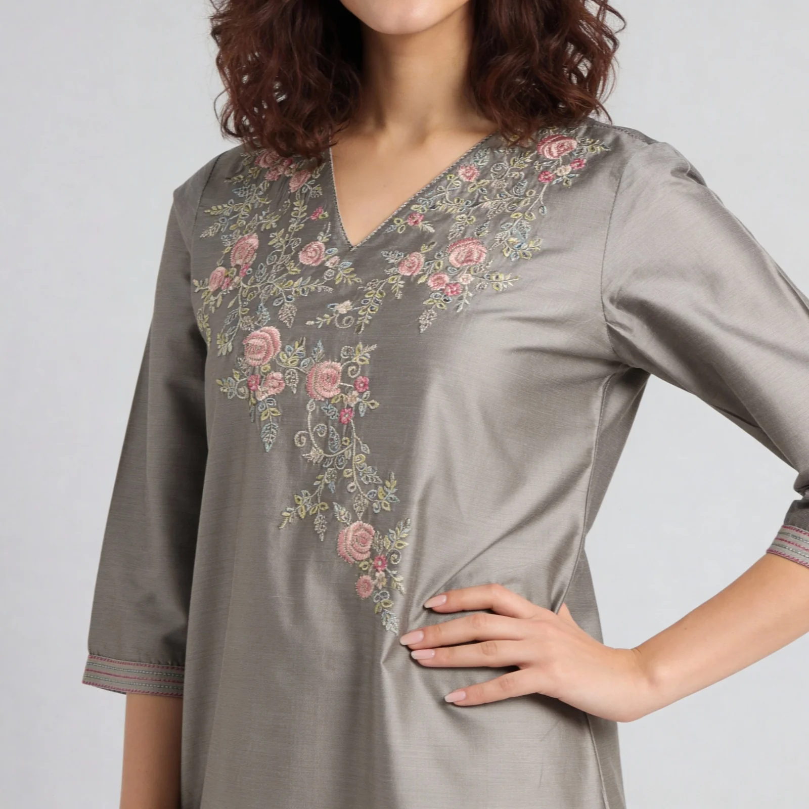 V-Neck Embroidered Straight Kurta - Image 4