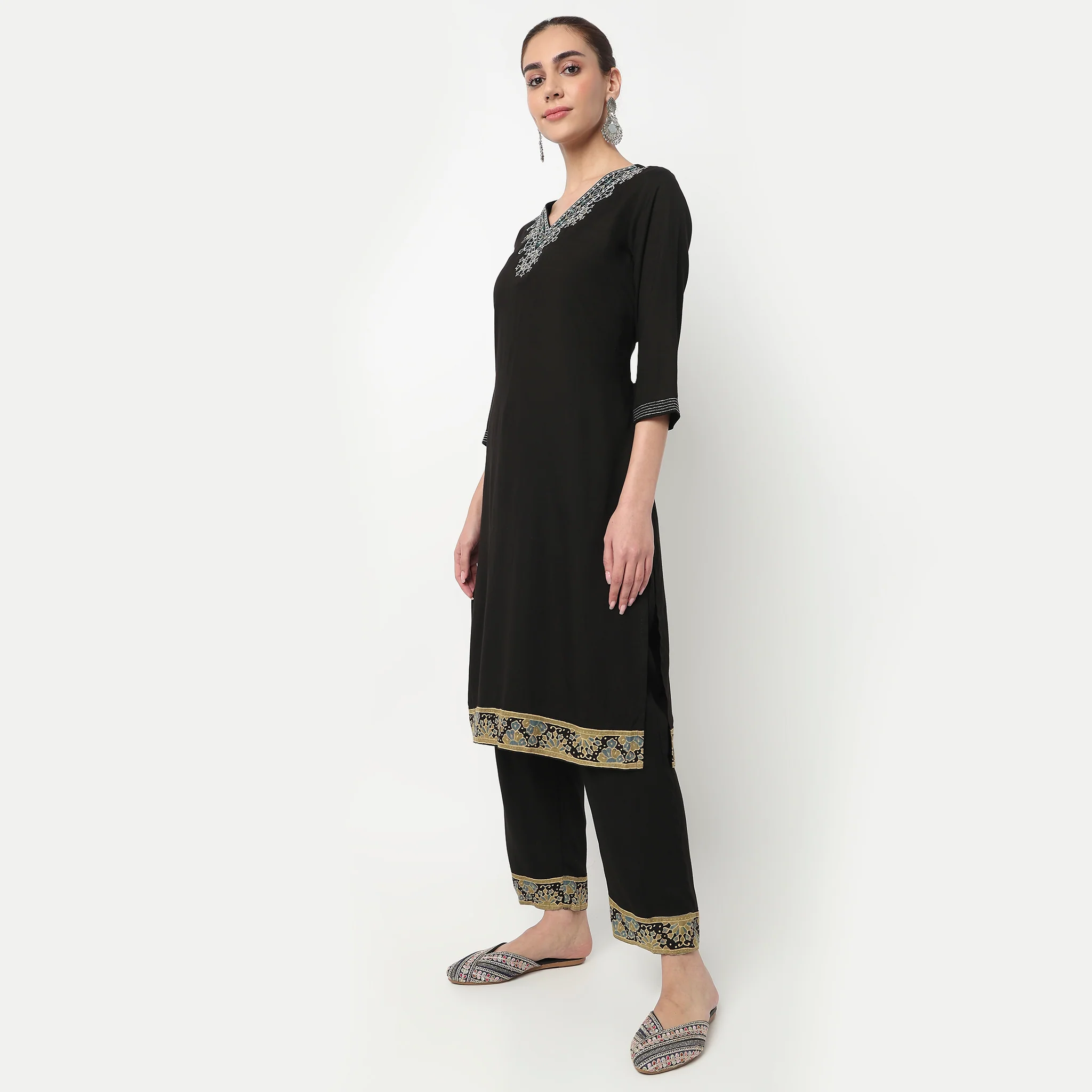 V-Neck Embroidered Straight Kurta with Pant & with Dupatta Set - Image 5