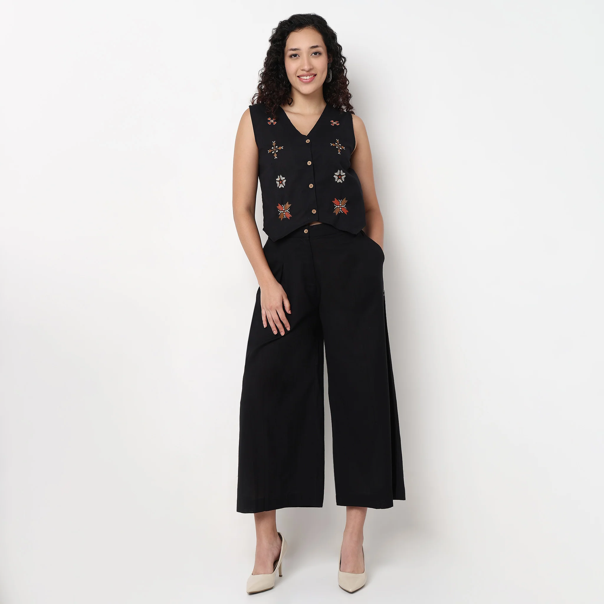 Embroidered V-Neck Vest Top - Image 2