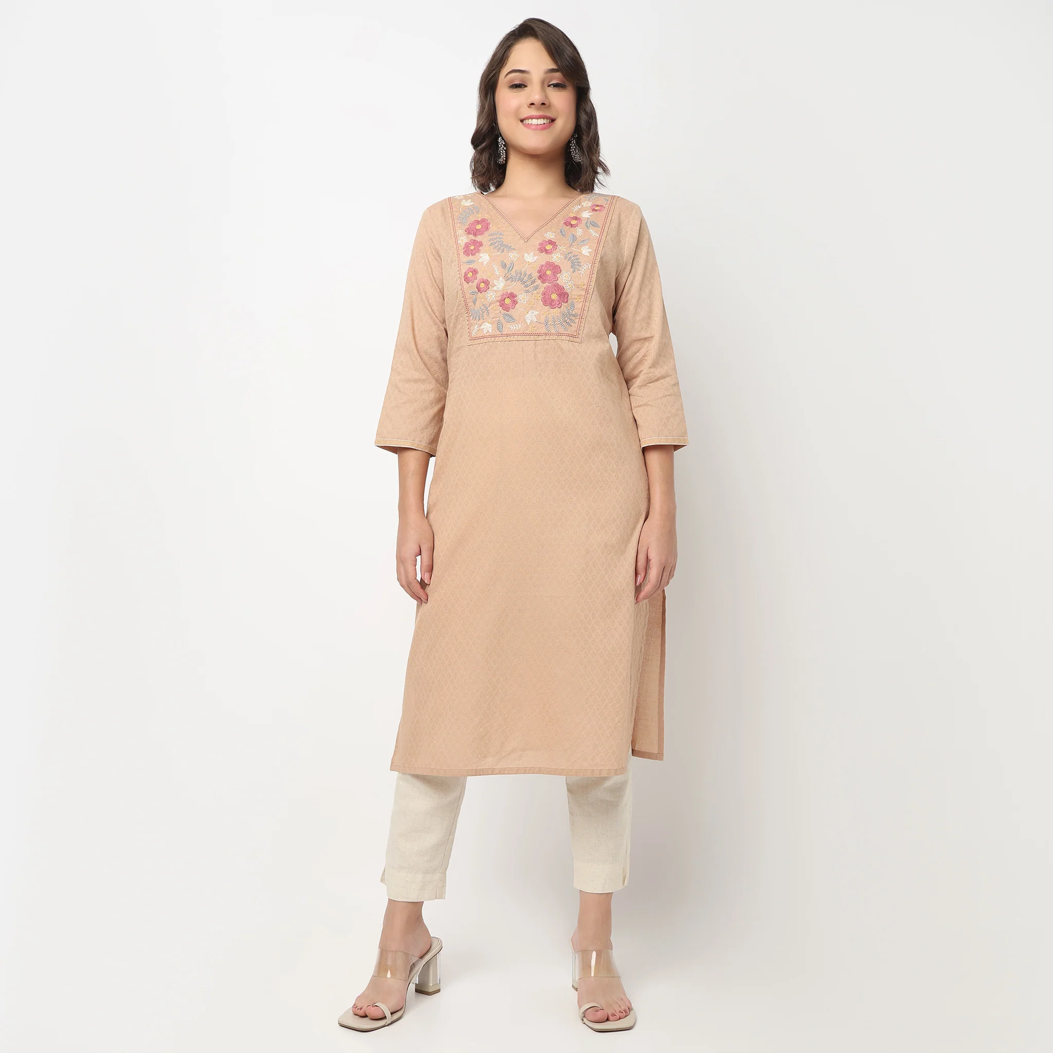 V-Neck Embroidered Yoke Kurta - Image 2