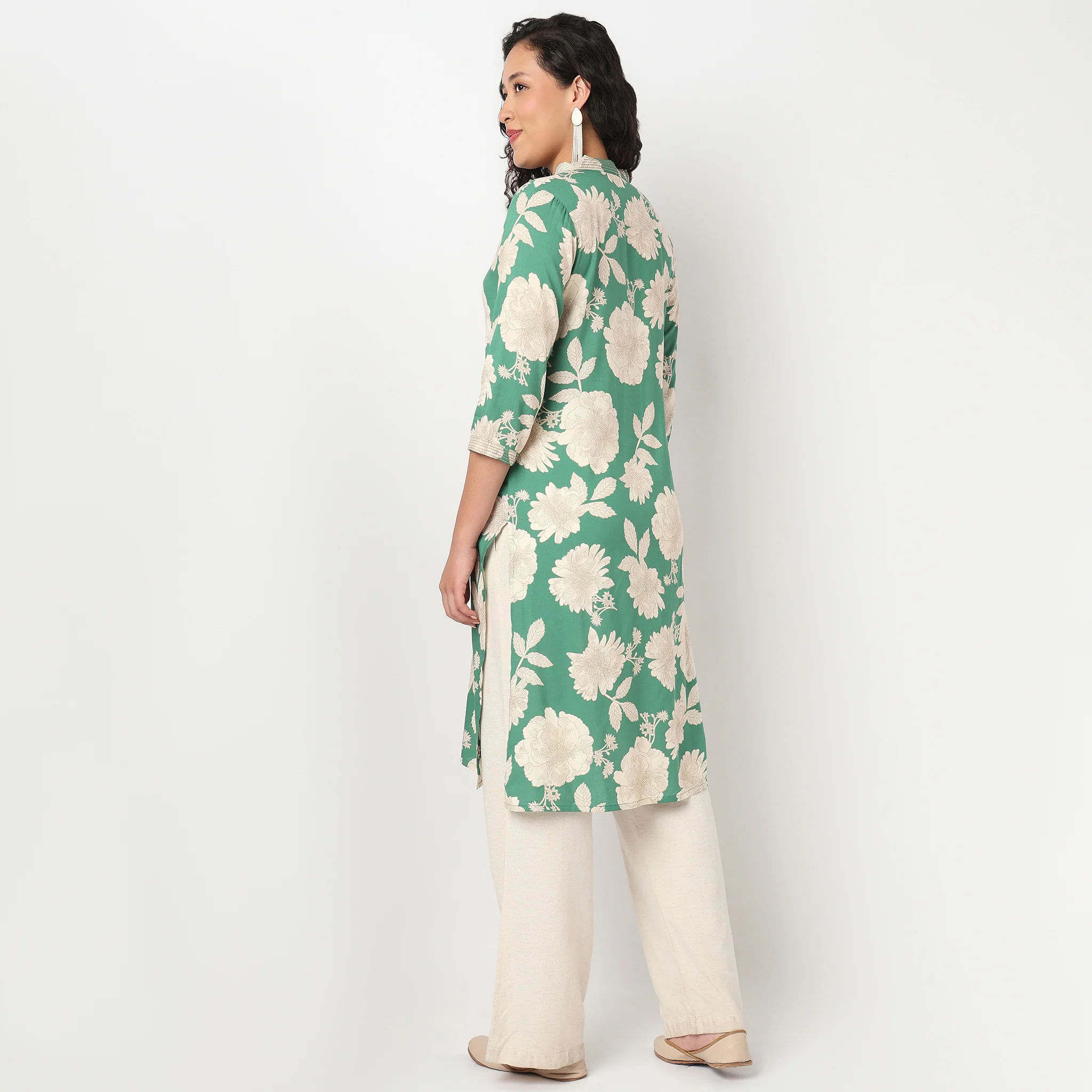 V Neck Floral Long Kurta - Image 8