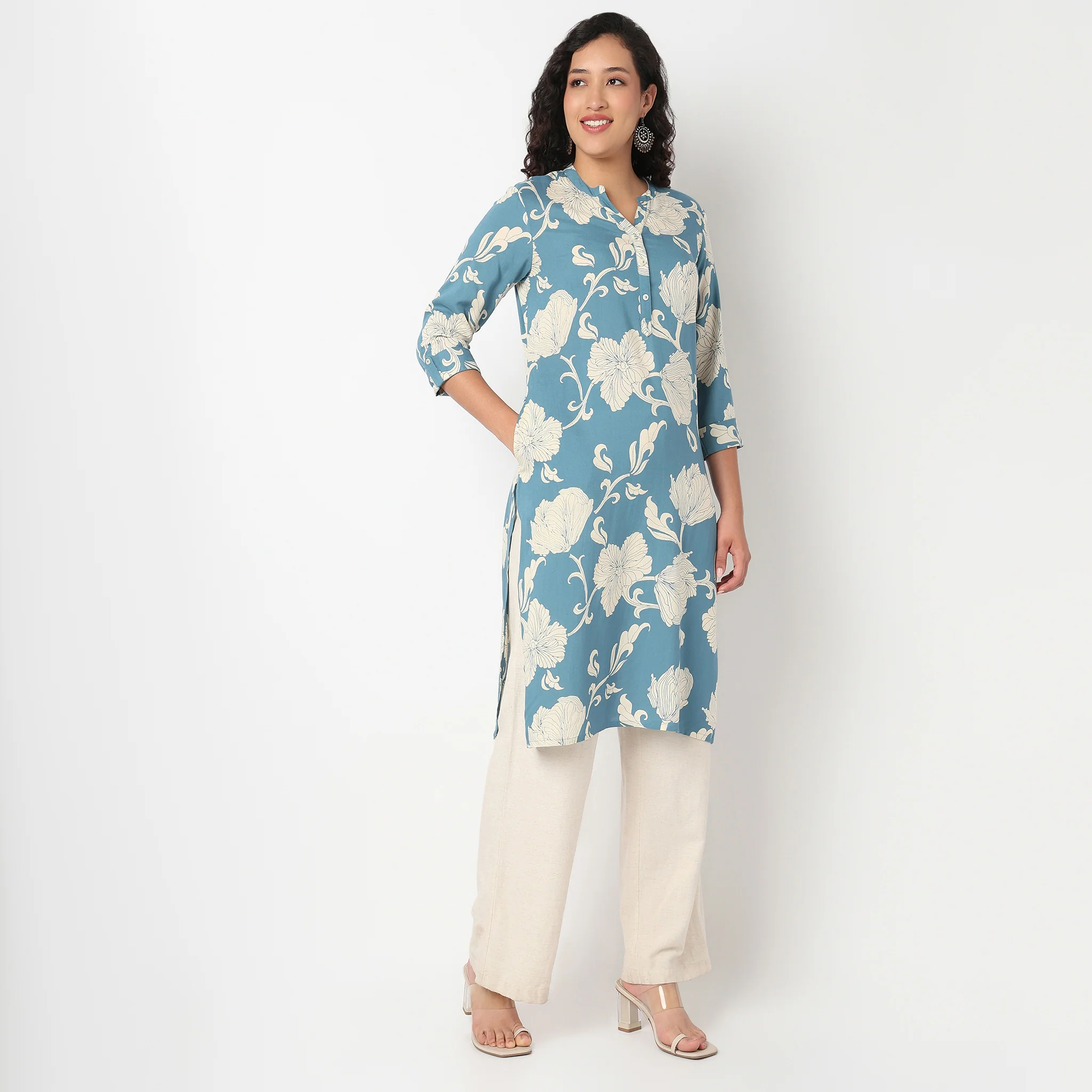 V Neck Floral Long Kurta - Image 5