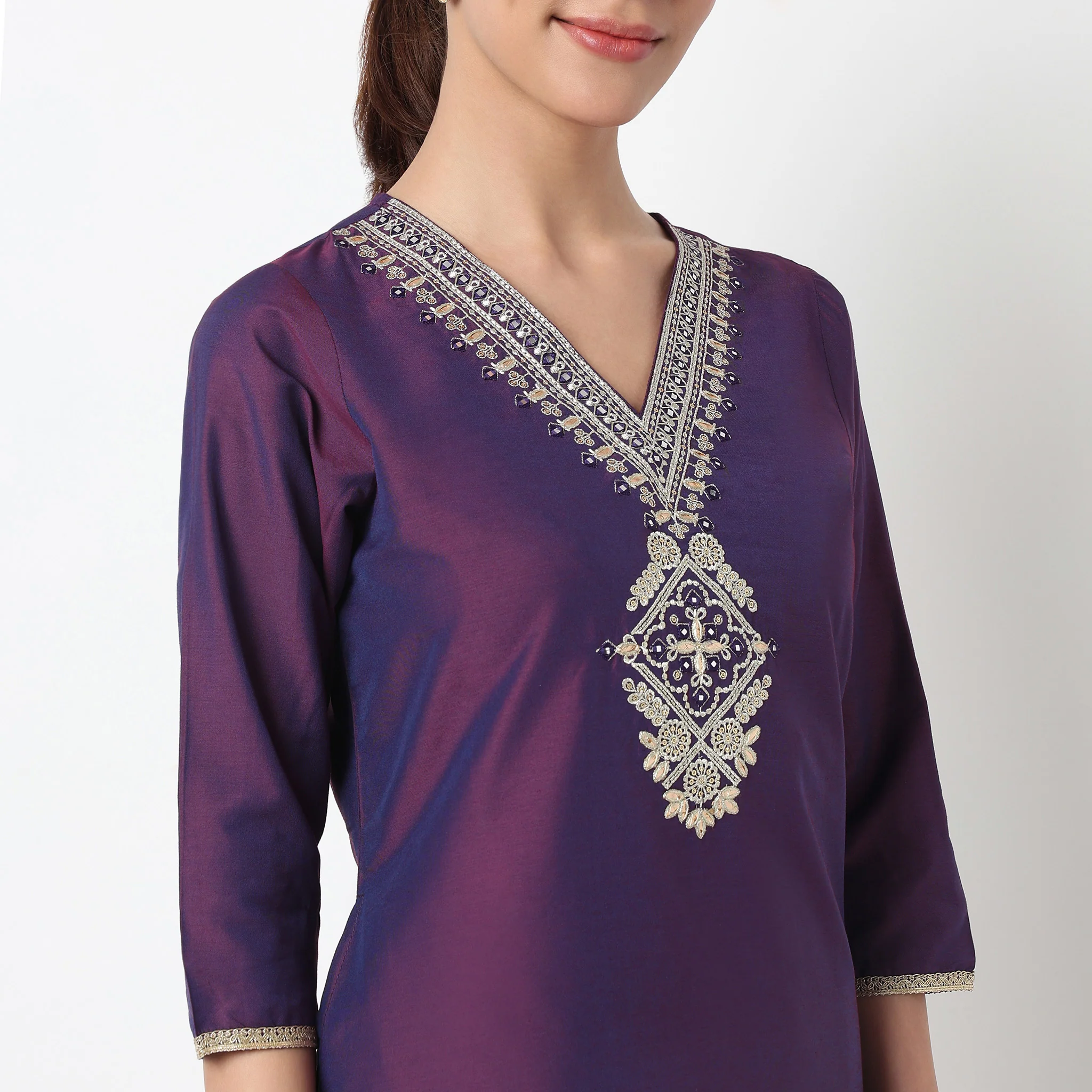 V-Neck Kurta with Pant & with Dupatta Set - Image 4