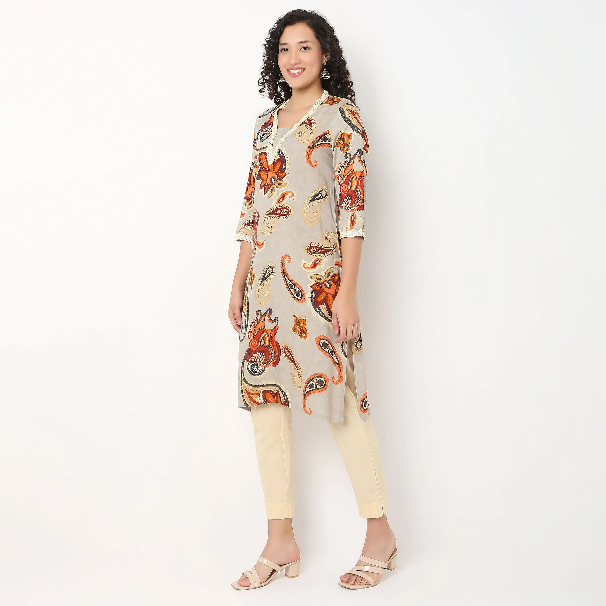 Printed V-Neck Long Kurta - Image 5