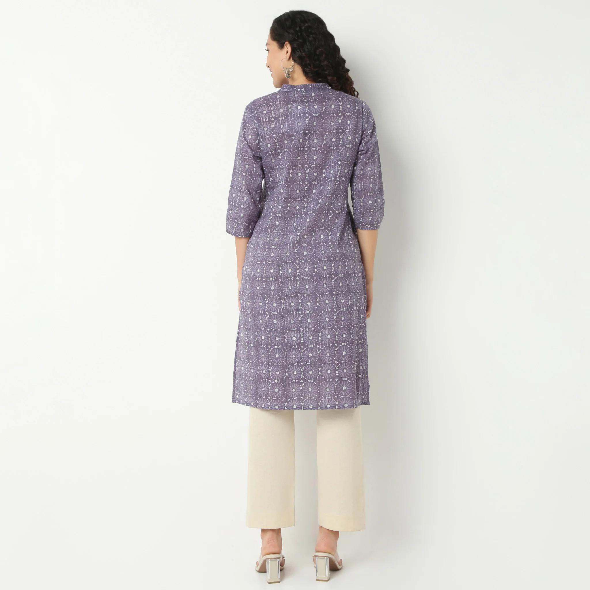 V-Neck Long Kurta With Notched Collar - Image 3