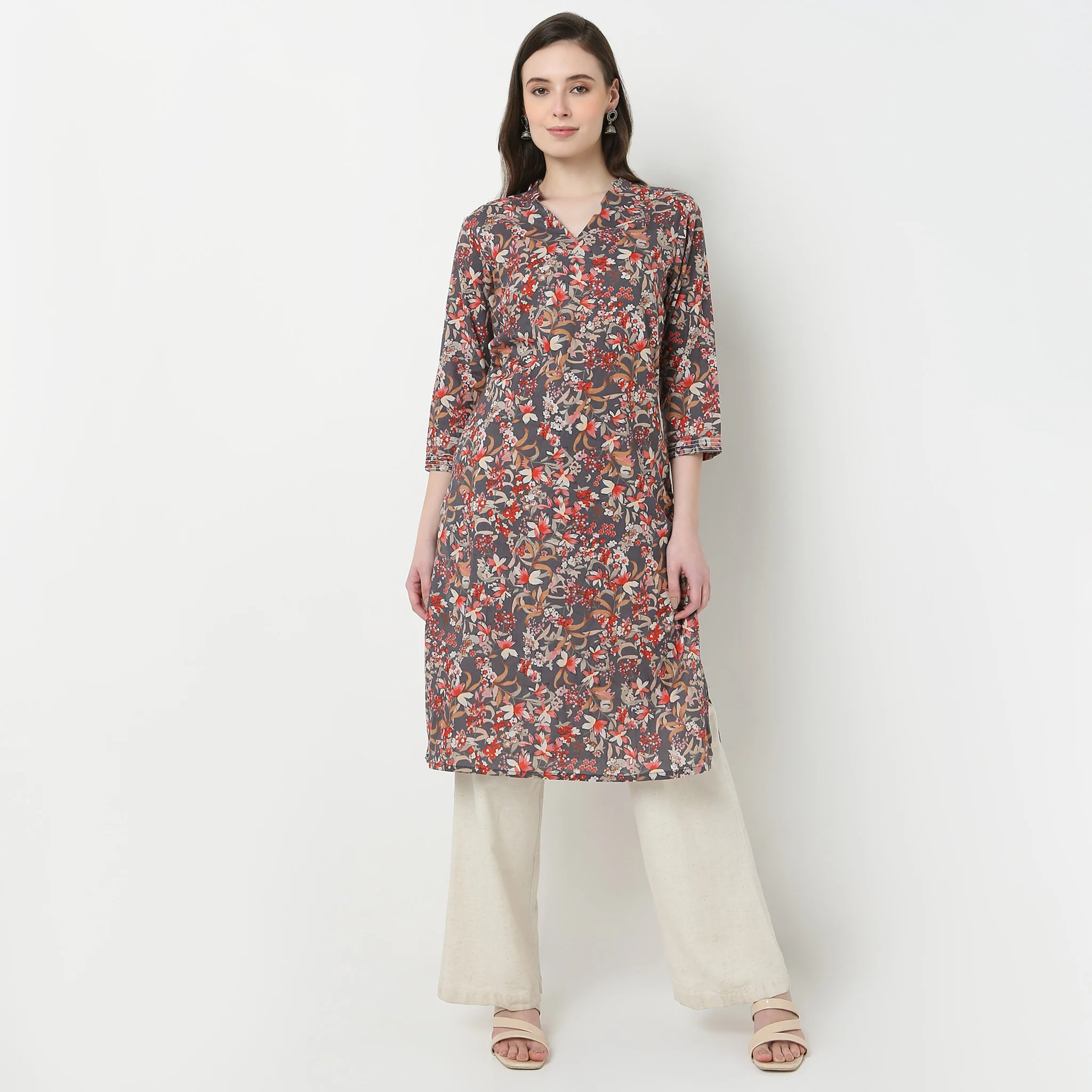 V-Neck Notch Collar Printed Kurta - Image 2